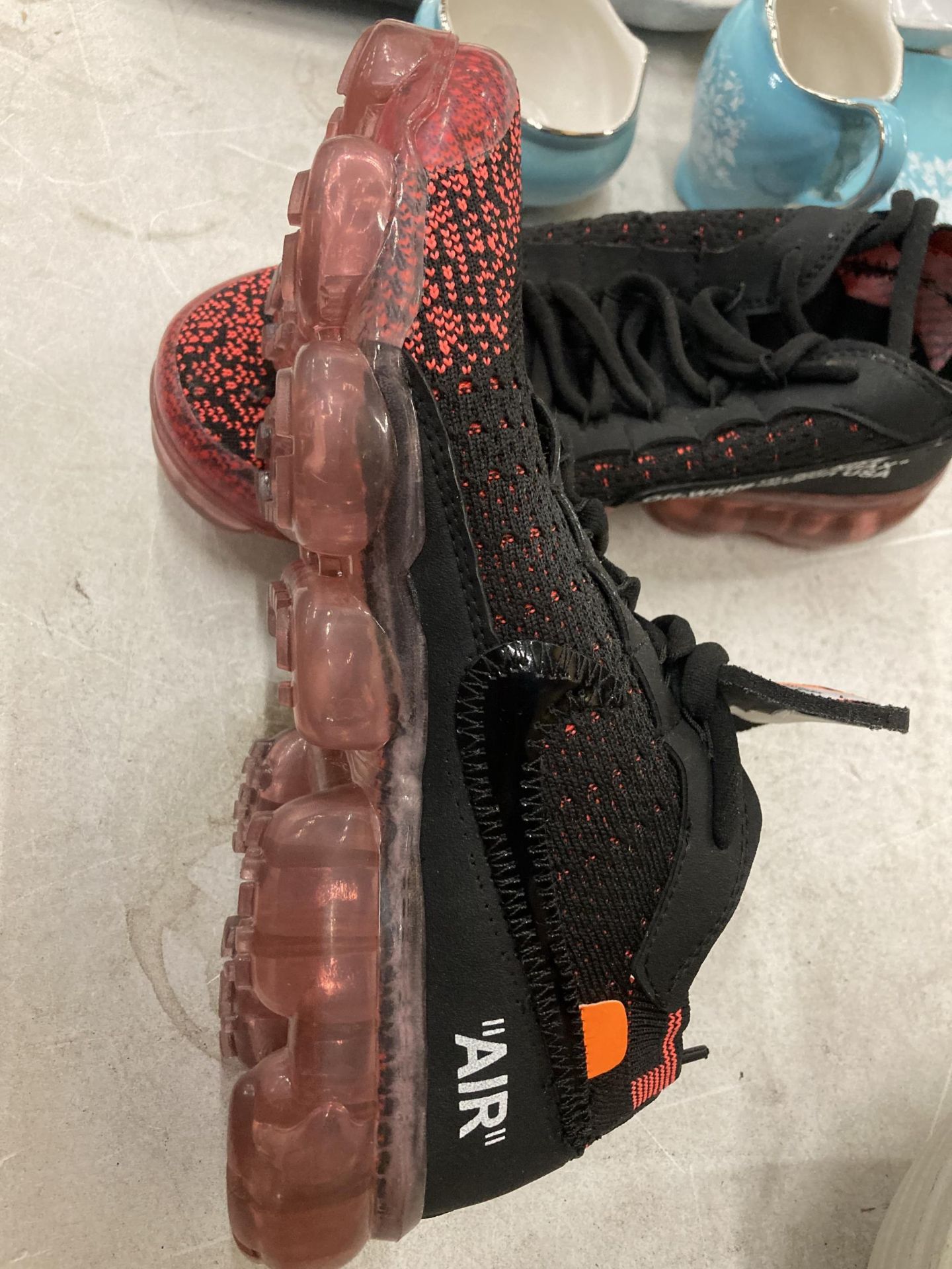 A PAIR OF OFF WHITE FOR NIKE VAPORMAX TRAINERS, UK SIZE 6 - Bild 3 aus 4