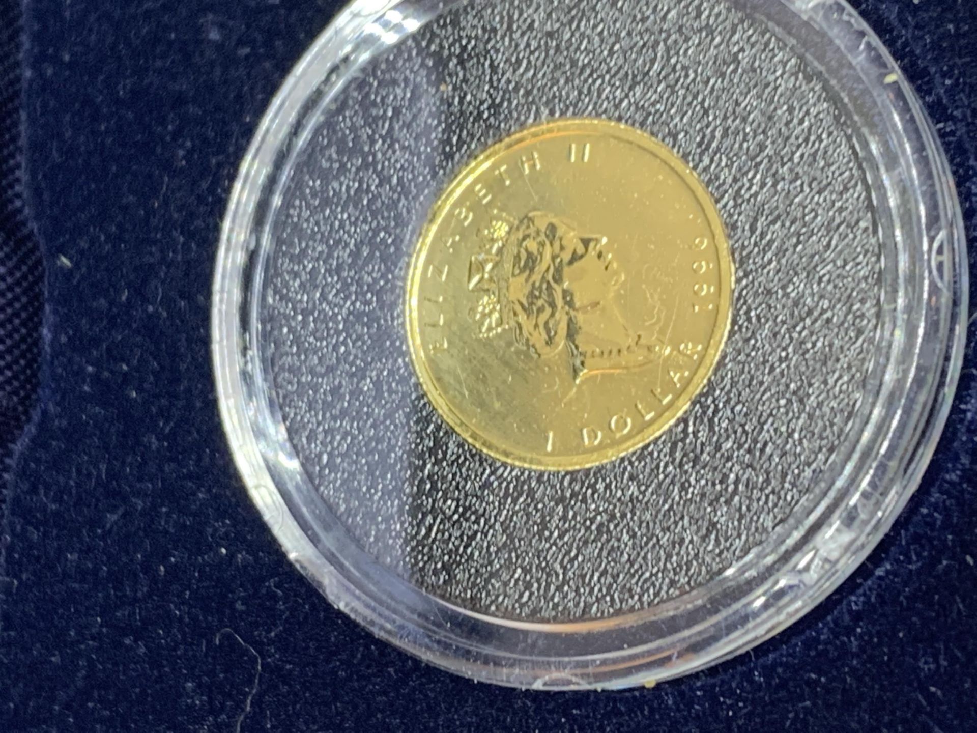 A CANADA 1993 1/20OZ MAPLE LEAF GOLD $1 COIN - Image 3 of 3