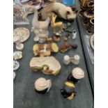 A MIXED LOT OF CERAMICS, CAT FIGURE, FURTHER ANIMAL FIGURES ETC