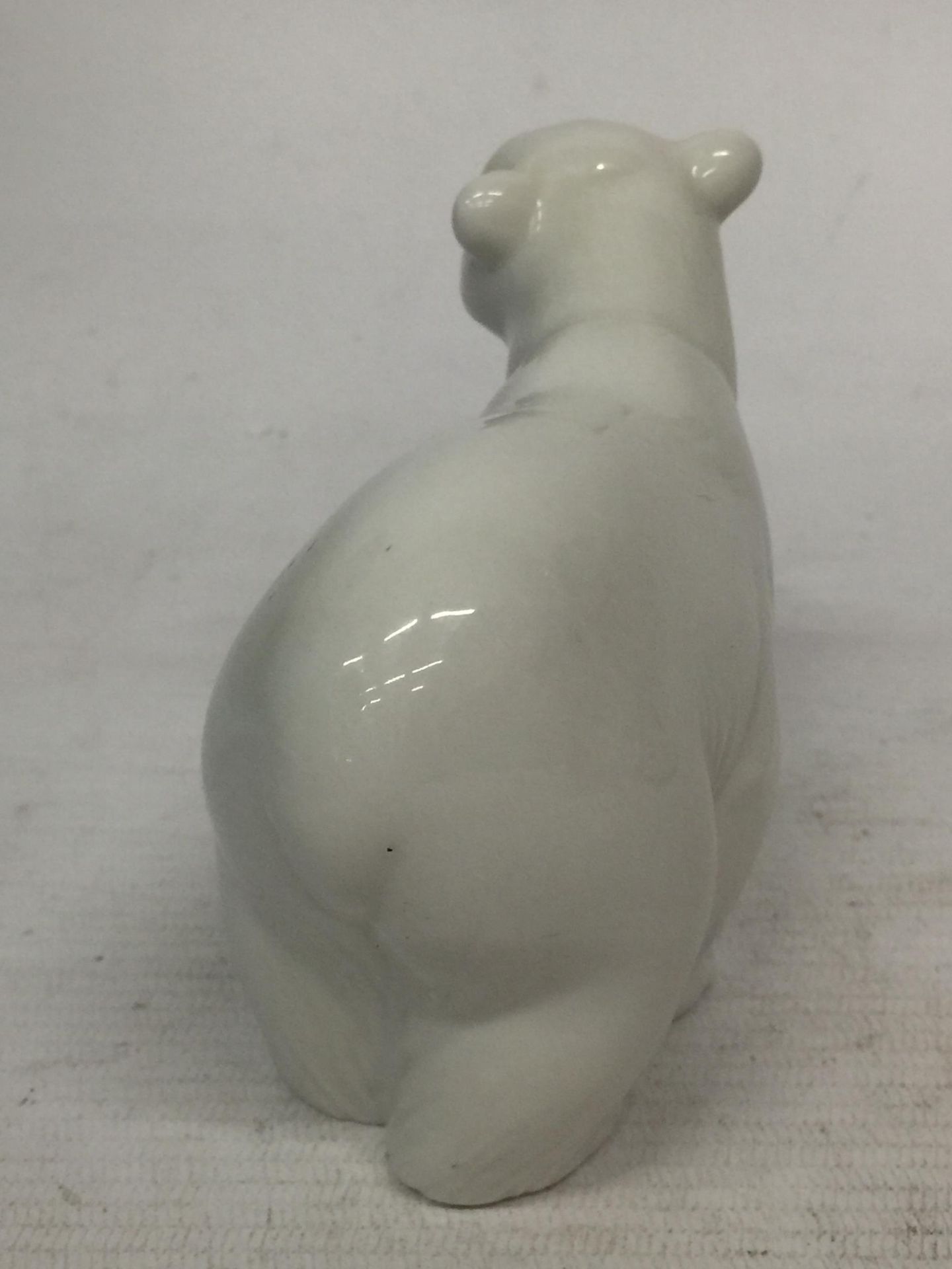 A LLADRO POLAR BEAR - Image 4 of 5