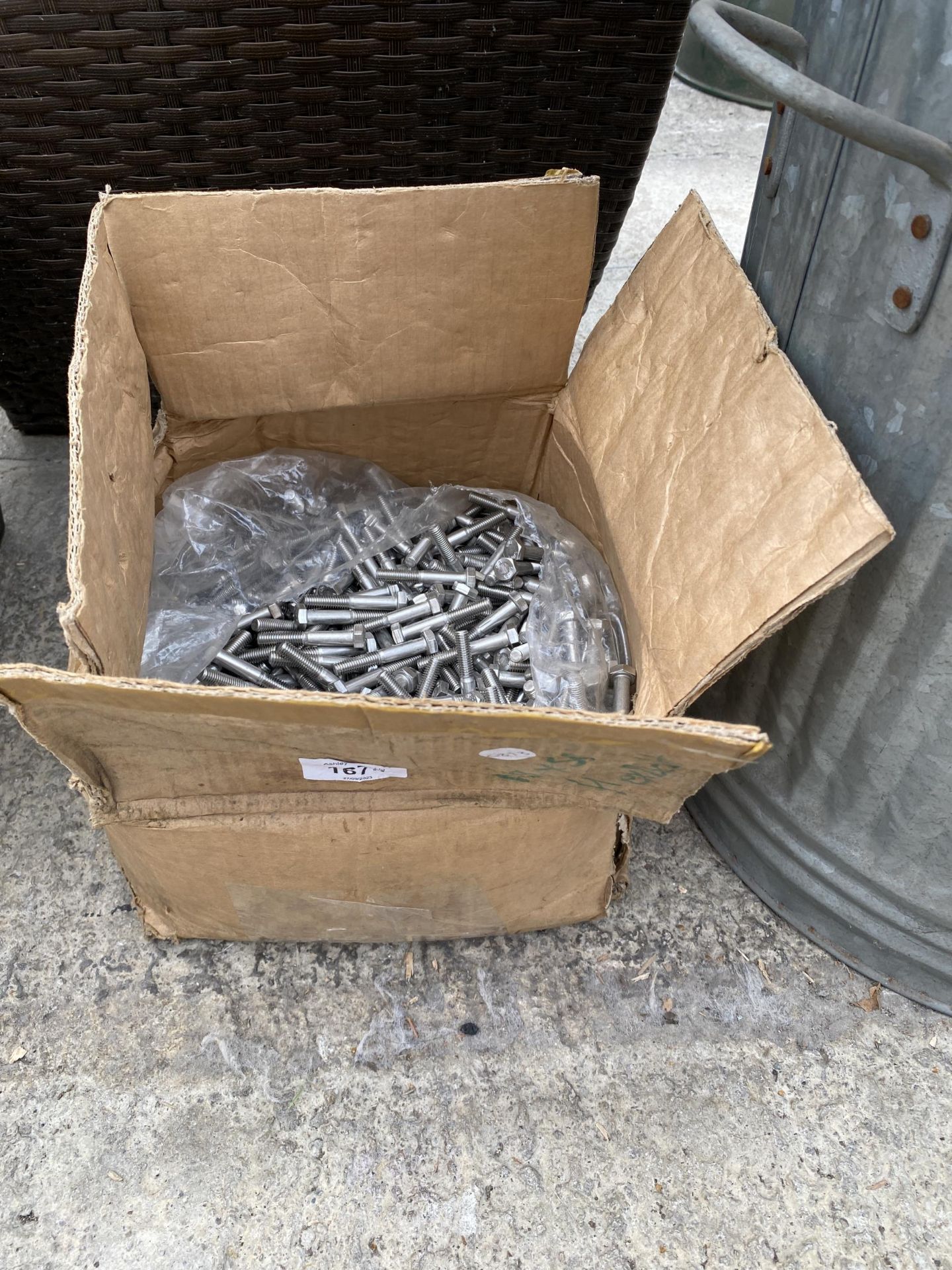 A LARGE QUANTITY OF M8X50 HEX BOLTS