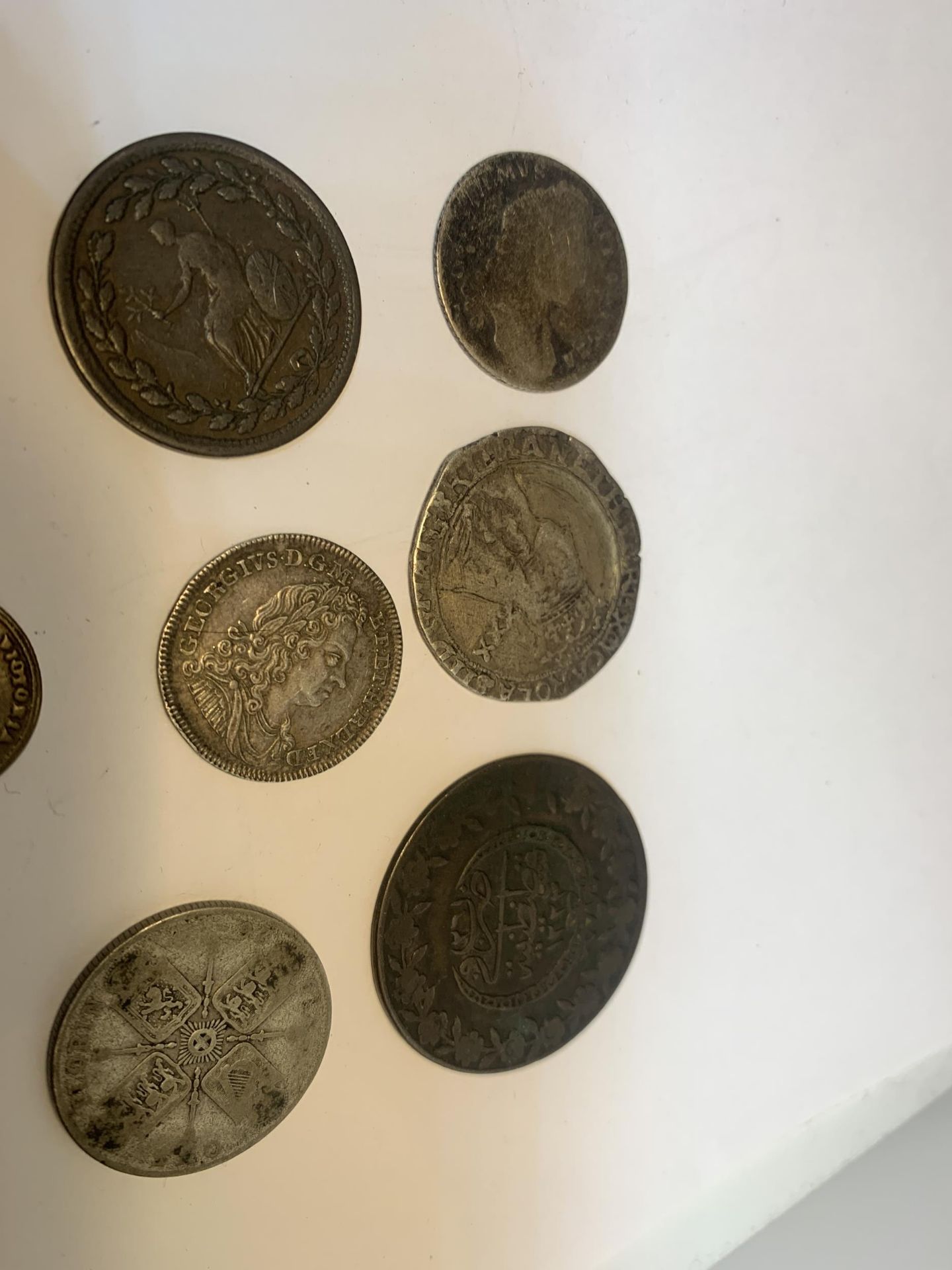 FOURTEEN VARIOUS FOREIGN COINS AND TOKENS - Bild 2 aus 6