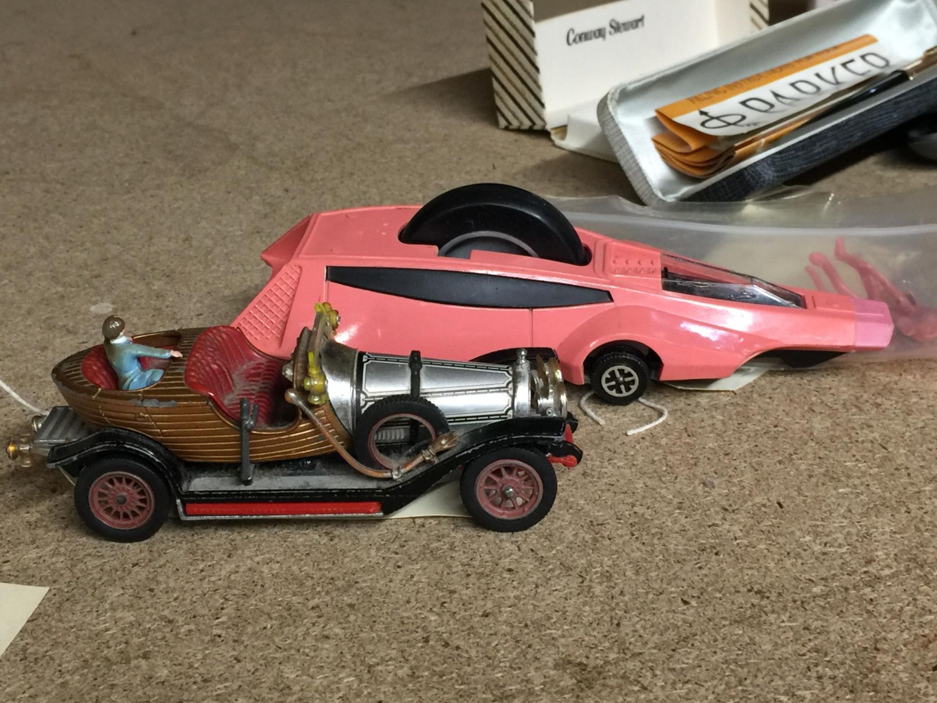 A CORGI CHITTY CHITTY BANG BANG CAR WITH A FIGURE PLUS A DINKY PINK PANTHER CAR WITH A PINK - Image 2 of 5
