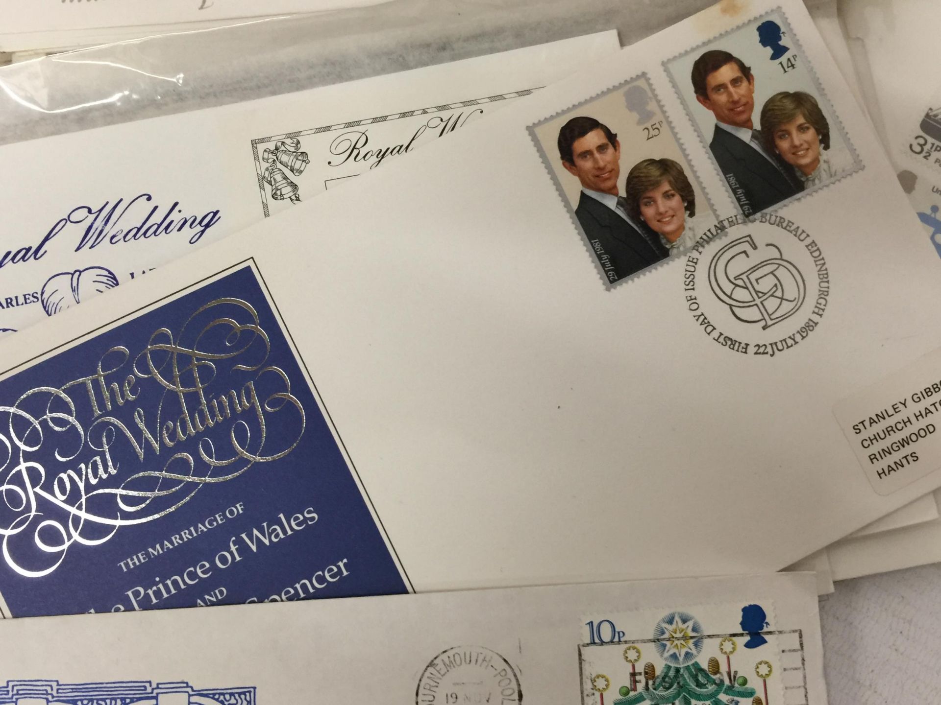 A LARGE QUANTITY OF FIRST DAY COVERS - Image 4 of 5