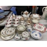A COLLECTION OF ROYAL ALBERT TEA WARE ITEMS, OLD COUNTRY ROSES ETC
