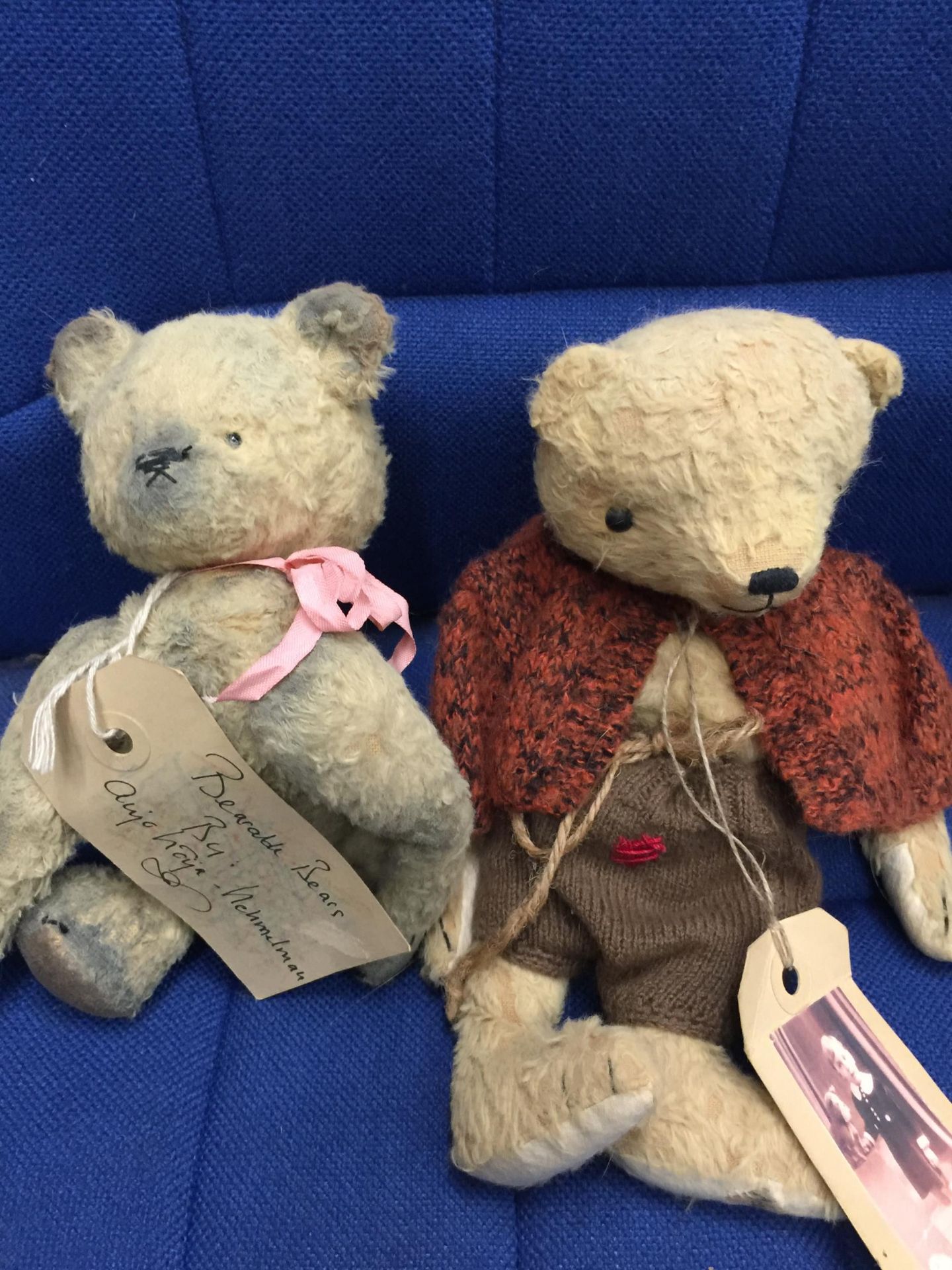 FOUR VINTAGE TEDDY BEARS PLUS A VINTAGE ELEPHANT - Image 2 of 6