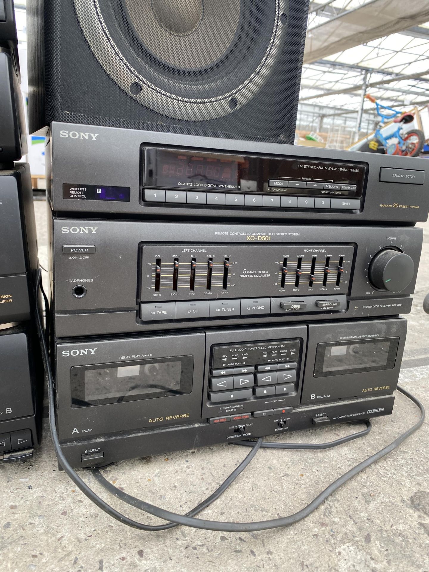 A LARGE QUANTITY OF SONY STEREO SYSTEM ITEMS AND A PAIR OF SPEAKERS - Image 3 of 3