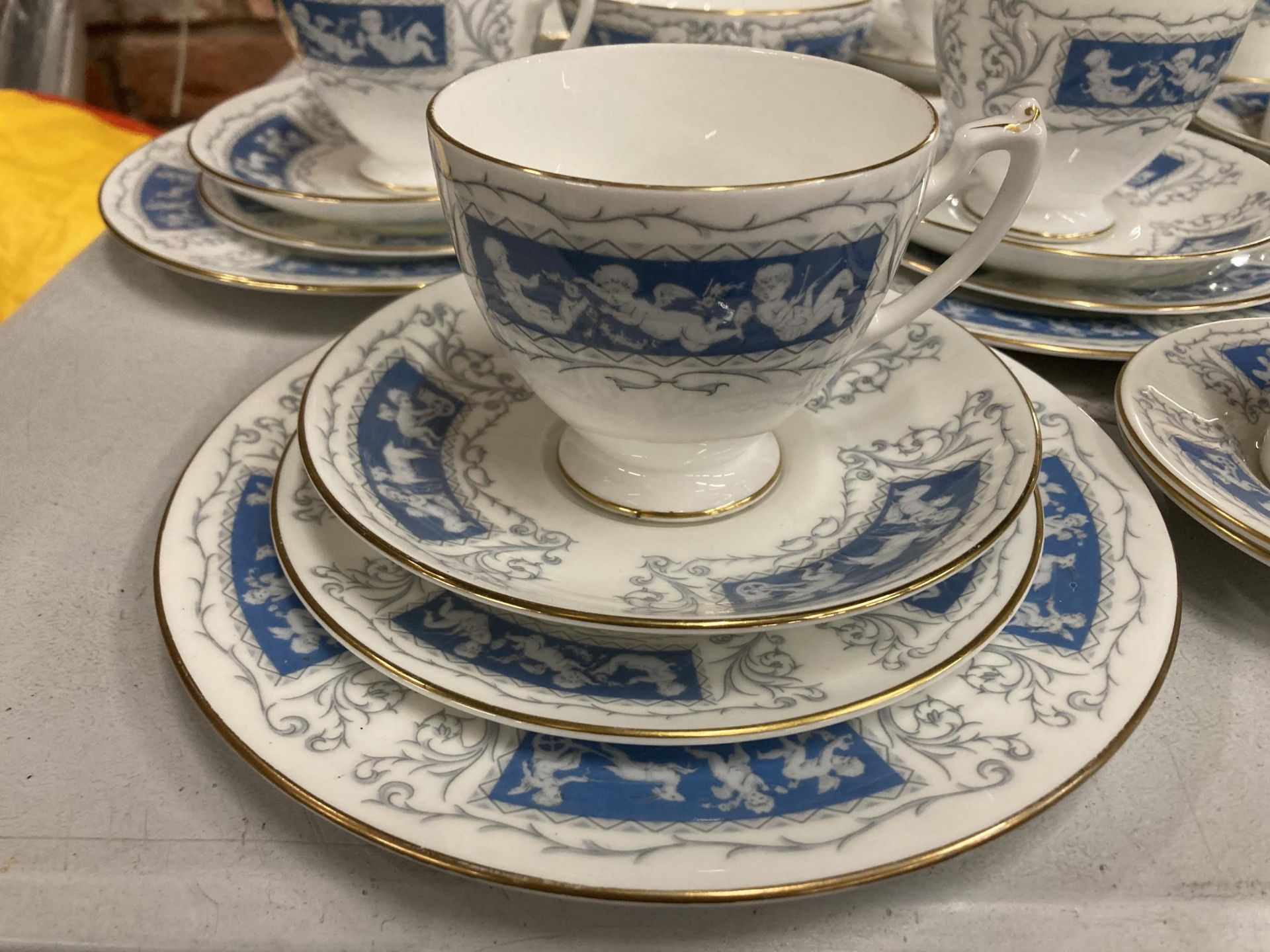 A COALPORT REVELRY PART DINNER SERVICE AND CROWN STAFFORDSHIRE PLATES - Image 2 of 7