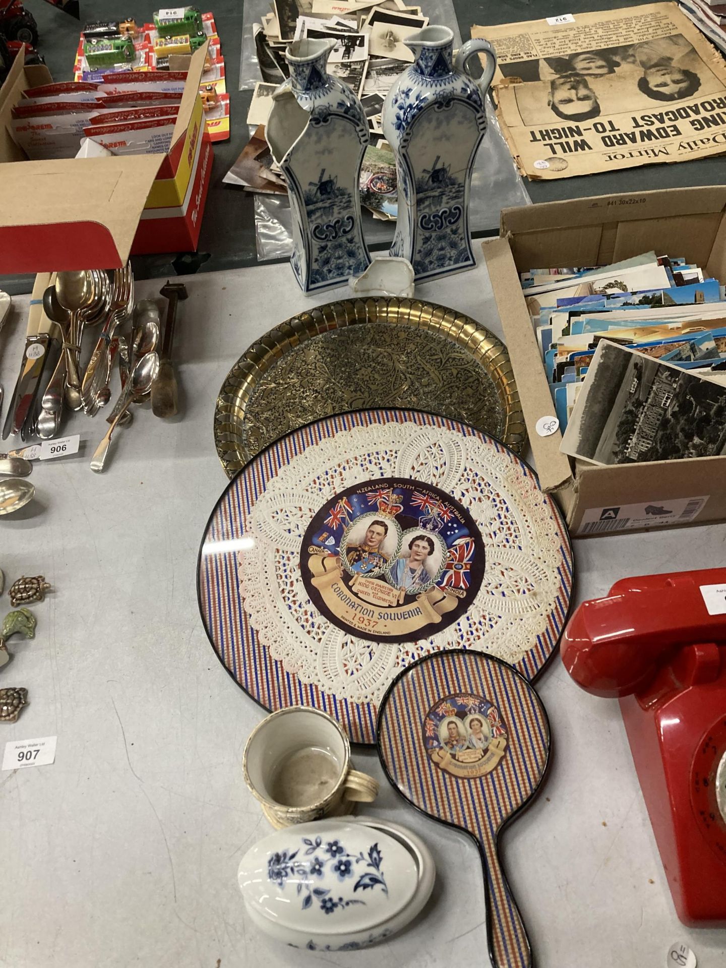 A VINTAGE KING GEORGE VI AND QUEEN ELIZABETH 1937 CORONATION SOUVENIR TRAY AND HAND MIRROR, TWO