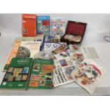 VARIOUS ITEMS TO INCLUDE TWO STANLEY GIBBONS STAMP BOOKS 1995 - 2001, FIVE STAMP MAGAZINES, SIX