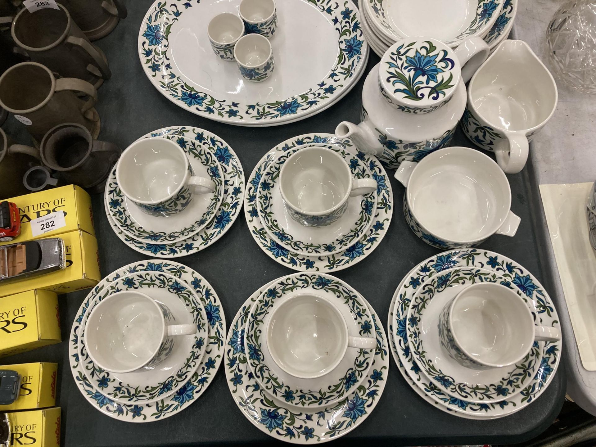 A LARGE PART DINNER SERVICE - Image 2 of 3