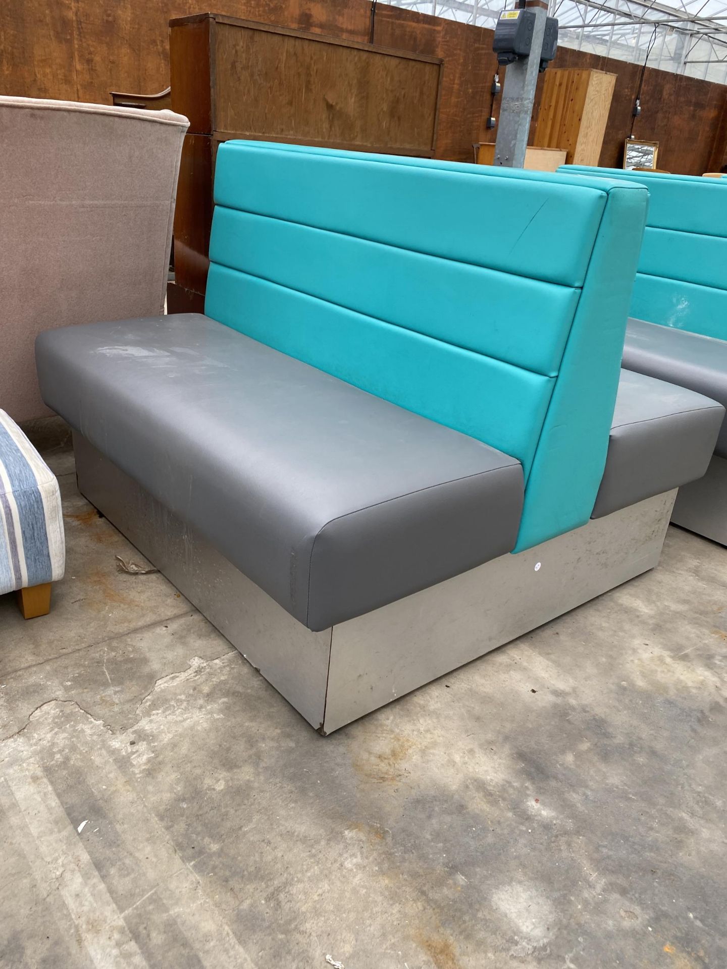 A MODERN DOUBLE SIDED BOOTH SEATING IN TURQUOISE AND GREY - Image 2 of 3