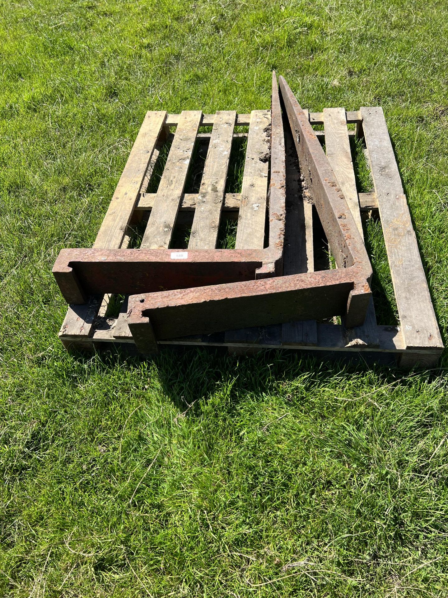 PAIR OF PALLET FORKS + VAT