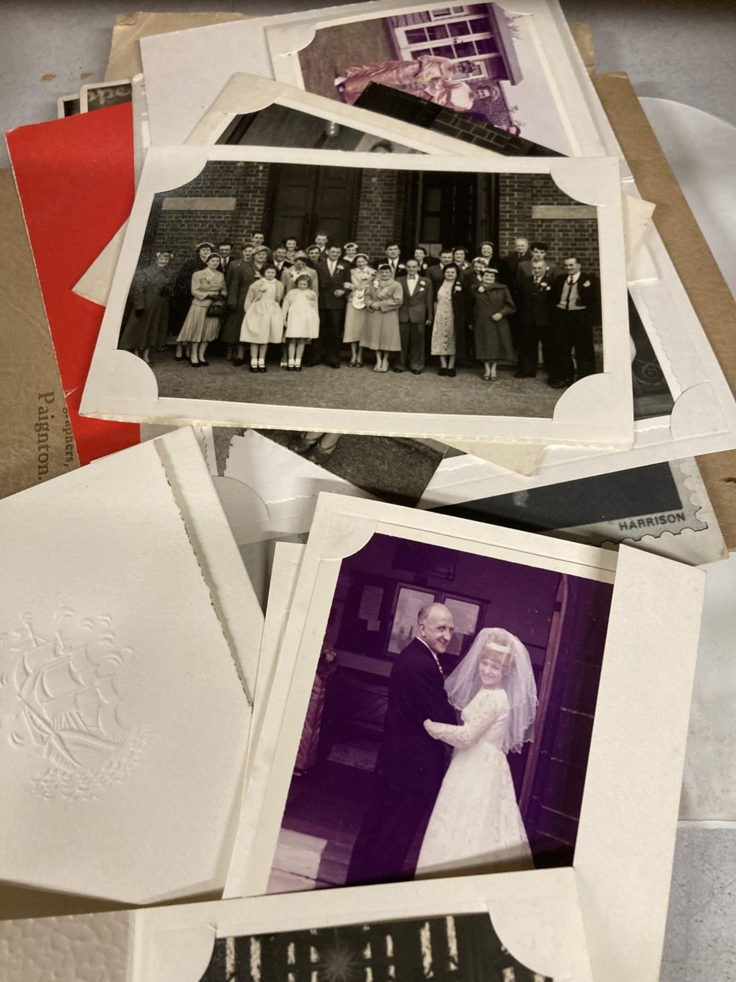 A QUANTITY OF VINTAGE WEDDING PHOTOGRAPHS, INVITATIONS ETC - Image 3 of 4