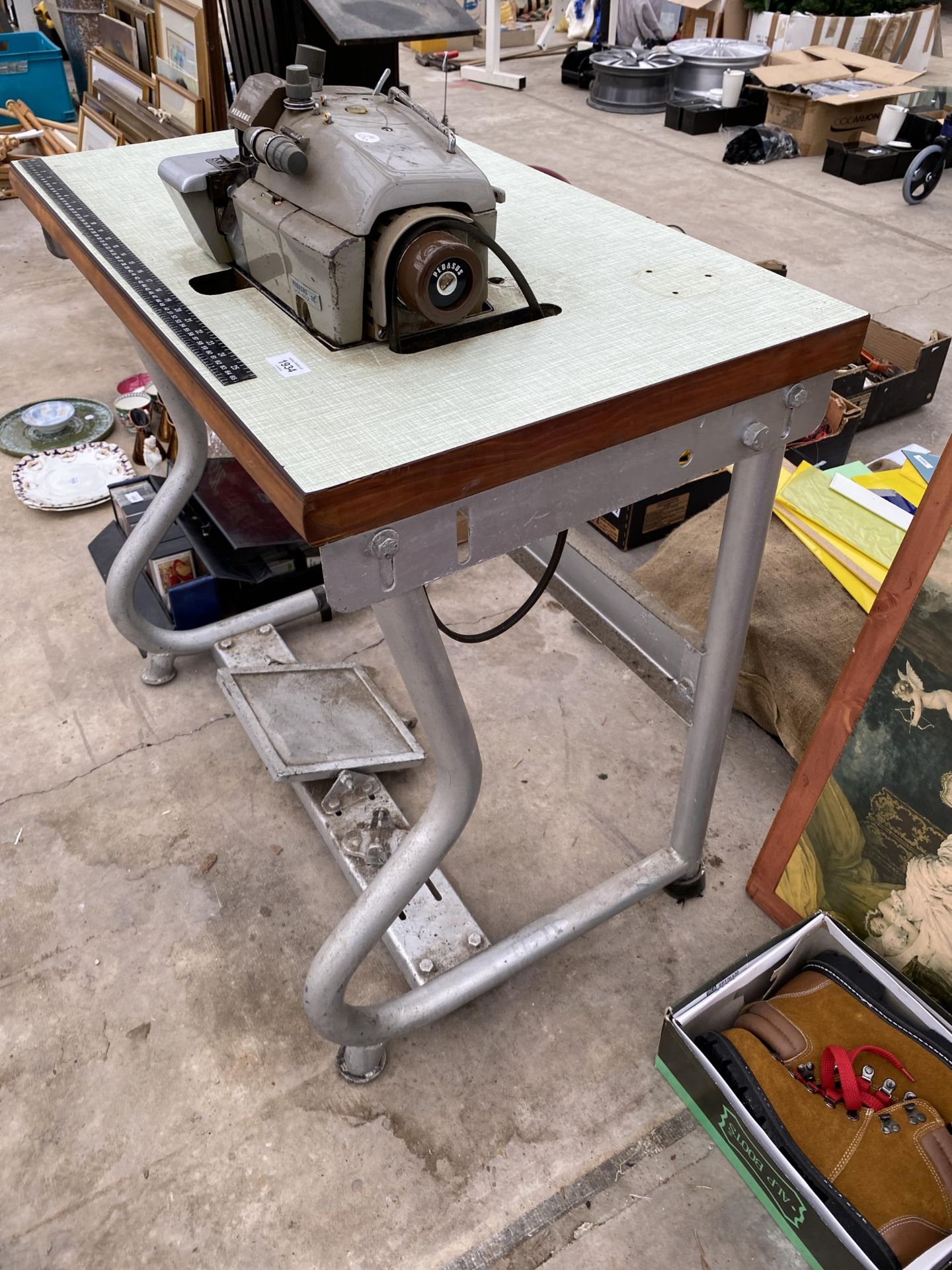 A PEGASUS DCR-602 INDUSTRIAL SEWING MACHINE WITH TREADLE BASE - Image 3 of 3