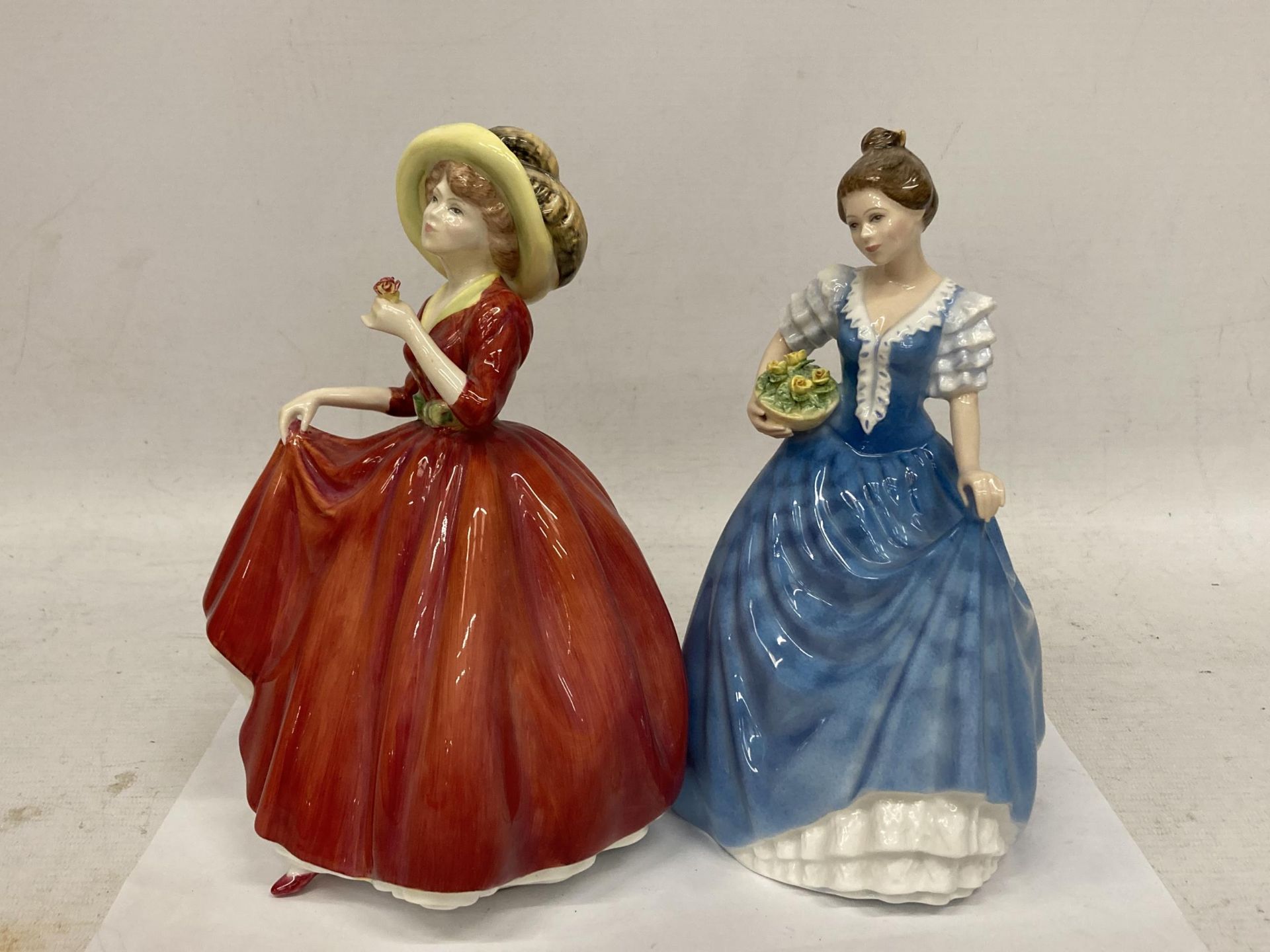 TWO ROYAL DOULTON FIGURINES "A SINGLE RED ROSE" HN 3376 AND "HELEN" HN3601 - Image 3 of 4