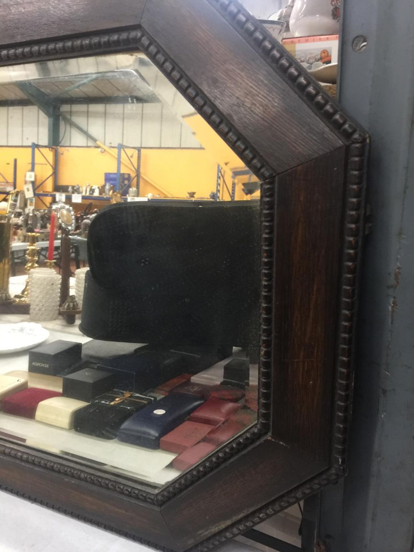 A MAHOGANY FRAMED OCTAGONAL MIRROR WITH BEVELLED GLASS - Image 2 of 2