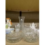 A GROUP OF VINTAGE GLASSWARE, CUT GLASS BOWLS ETC