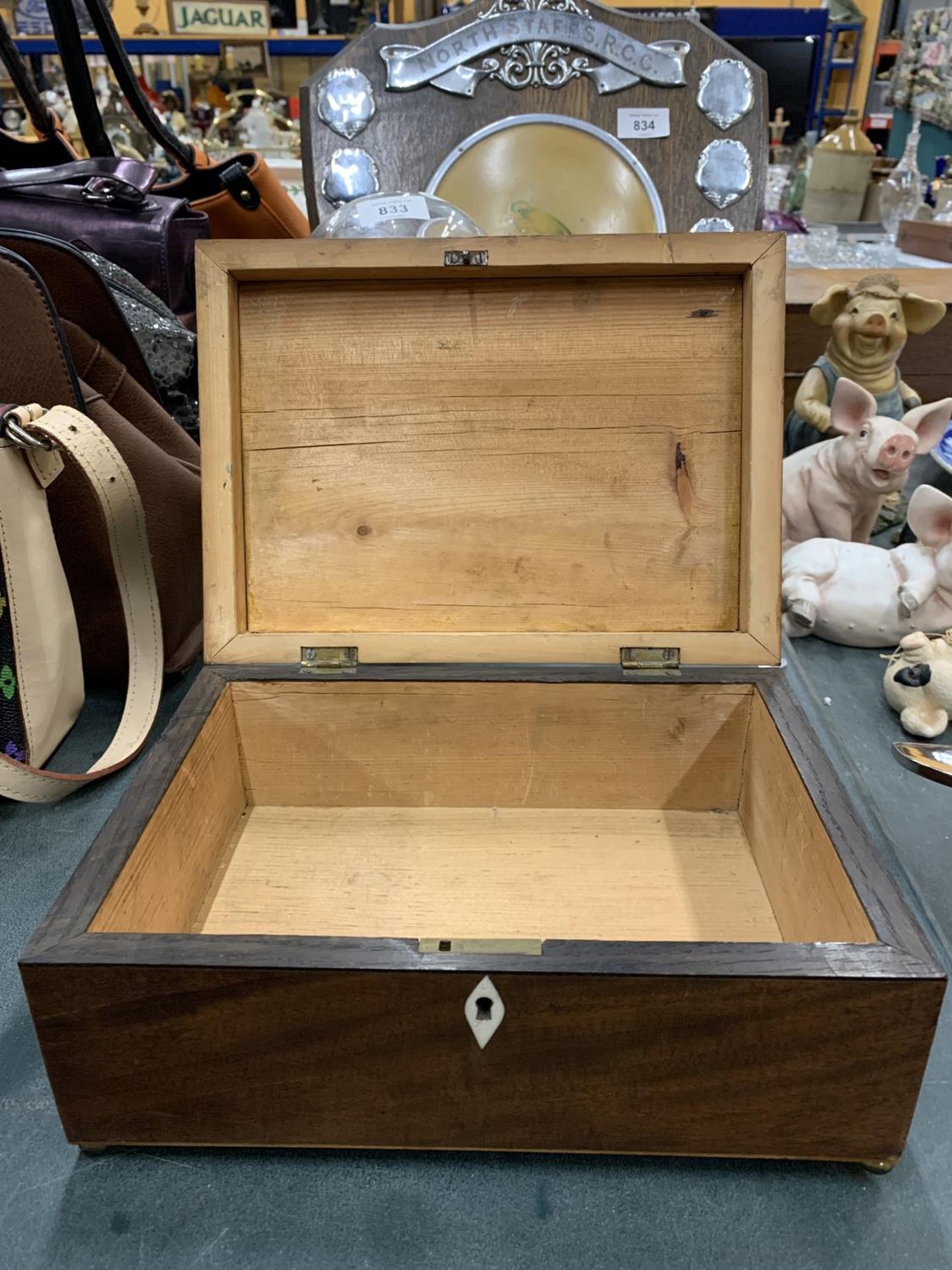 TWO VINTAGE WOODEN BOXES - Bild 4 aus 4