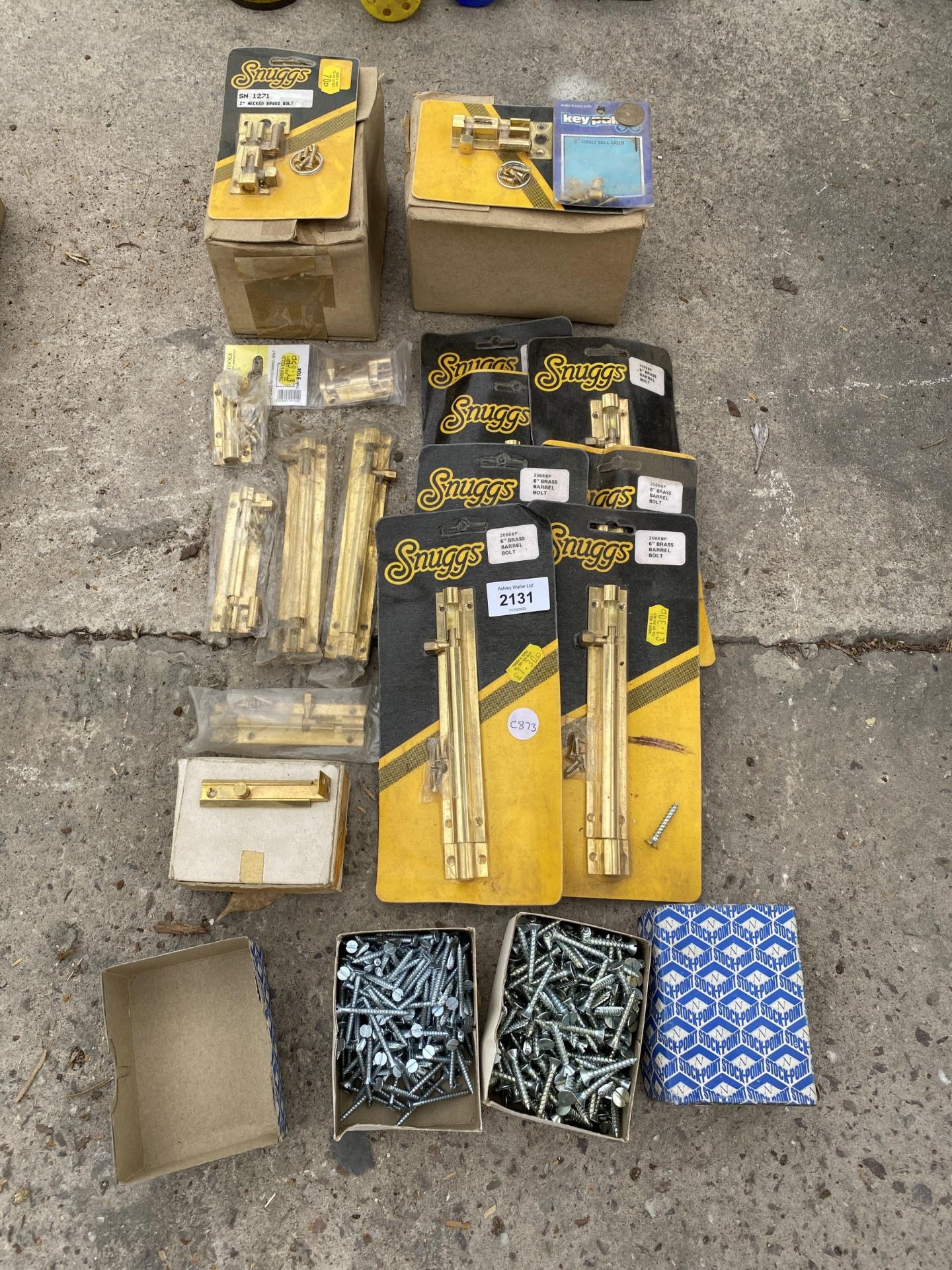 A LARGE ASSORTMENT OF HARDWARE TO INCLUDE SCREWS AND DOOR CATCHES ETC
