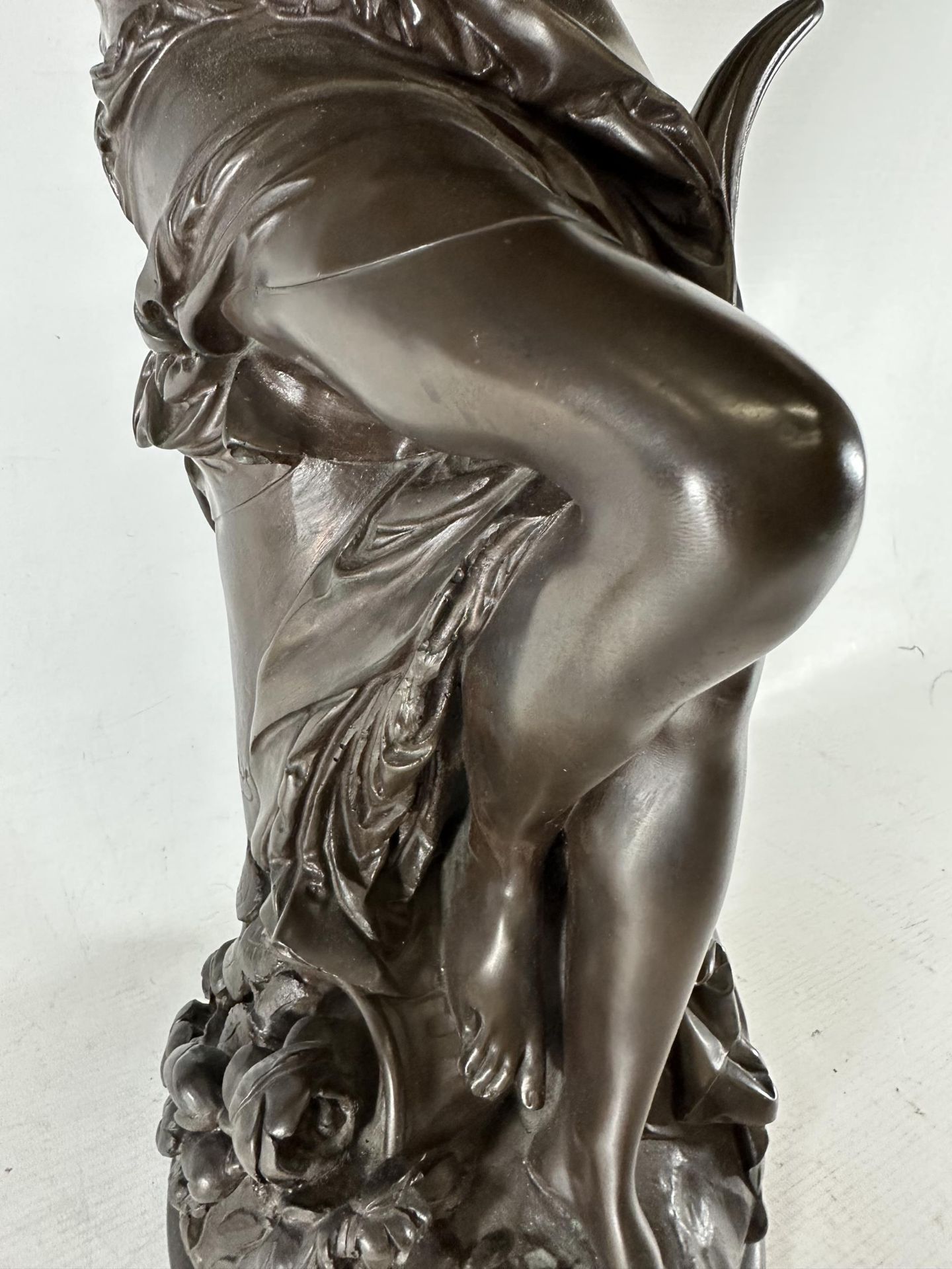 A BELIEVED ALBERT-ERNEST CARRIER-BELLEUSE (1824-1887) LARGE BRONZE MODEL OF A LADY HOLDING TWO - Image 3 of 11