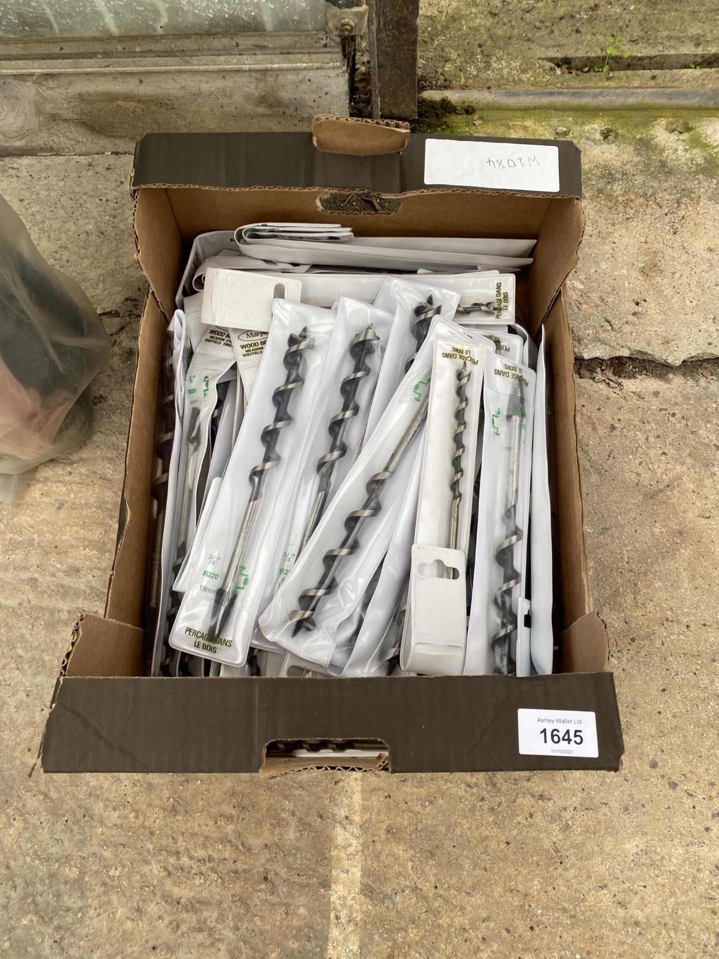 A LARGE QUANTITY OF NEW AND PACKAGED BRACE DRILL BITS