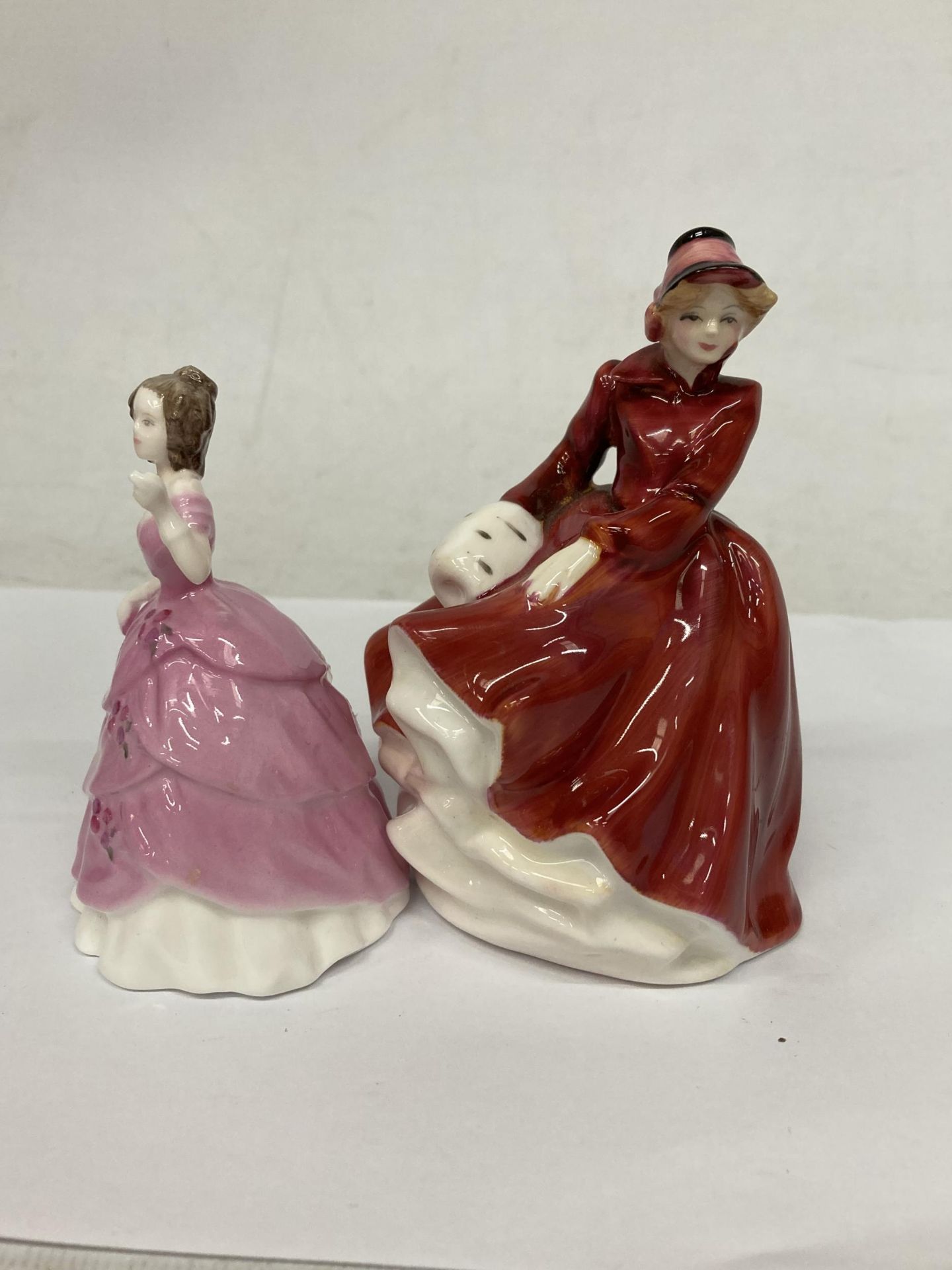 A ROYAL DOULTON FIGURE "EMMA" HN3208 TOGETHER WITH A COALPORT MINUETTES FIGURE "JESSICA" - Image 3 of 4