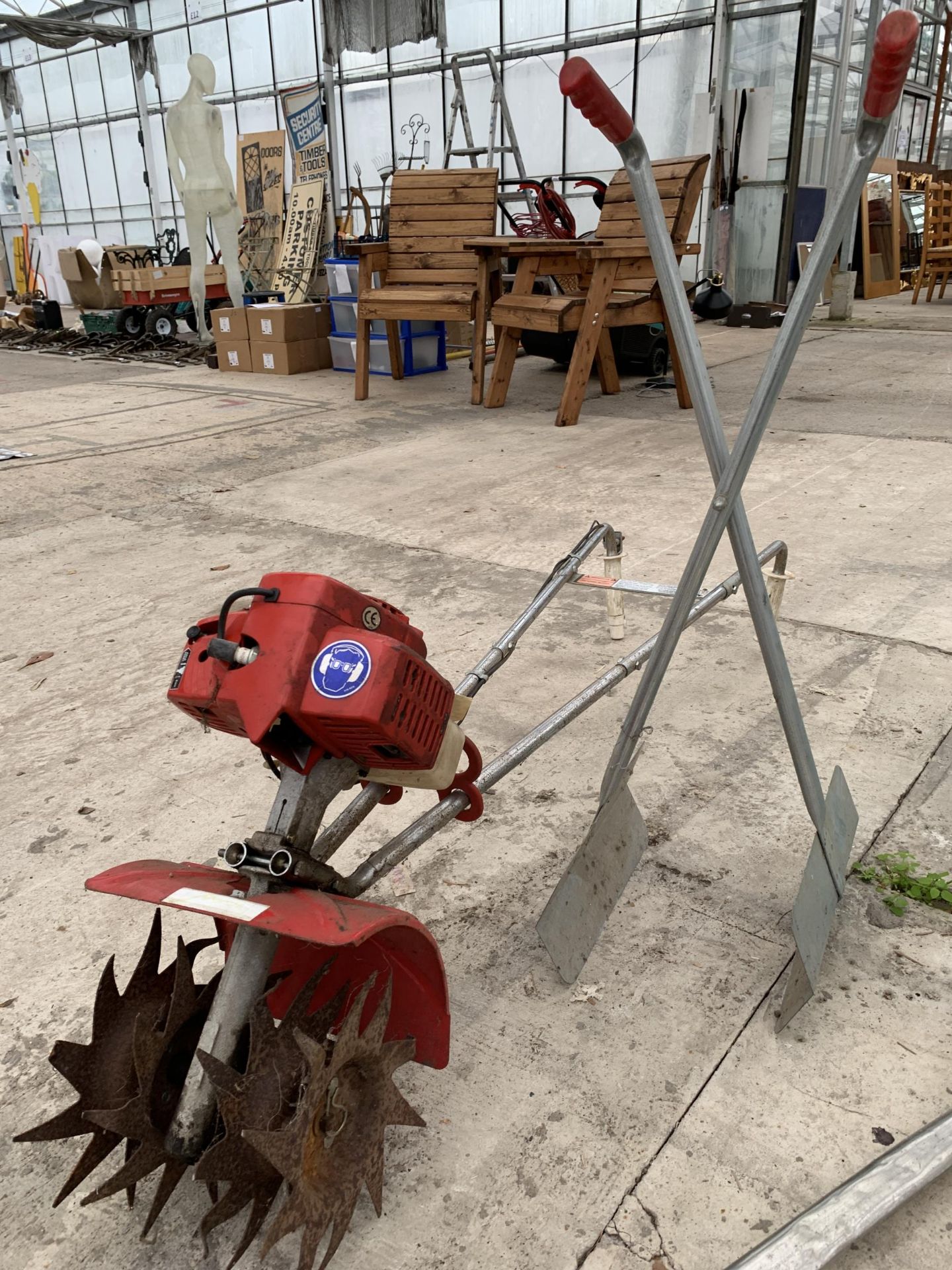 A MANCIS PETROL GARDEN ROTAVATOR, A LEAF SCOOP AND A MANHOLE KEY - Image 2 of 4