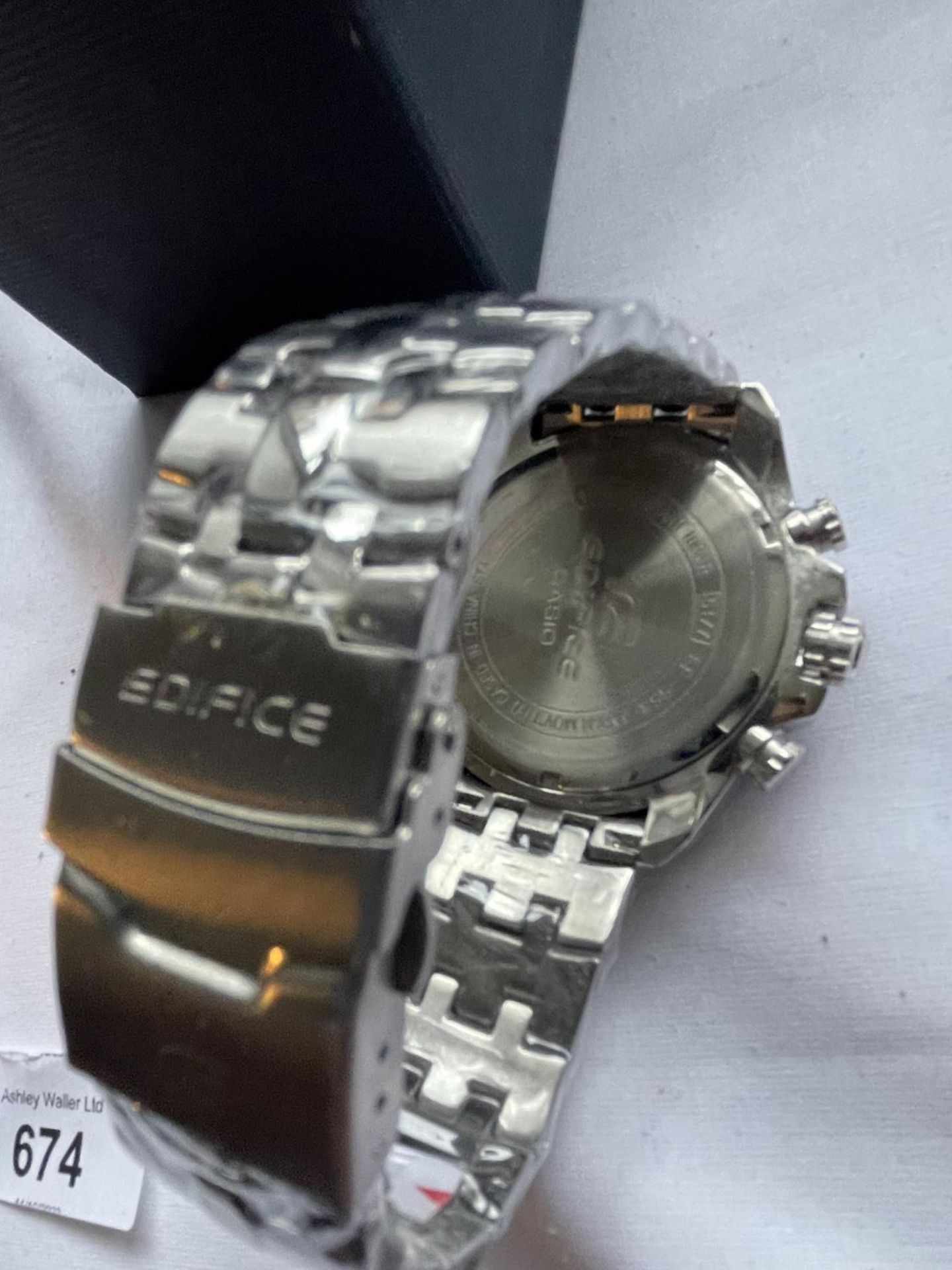AN AS NEW AND BOXED CASIO EDIFICE WRIST WATCH SEEN WORKING BUT NO WARRANTY - Image 3 of 3