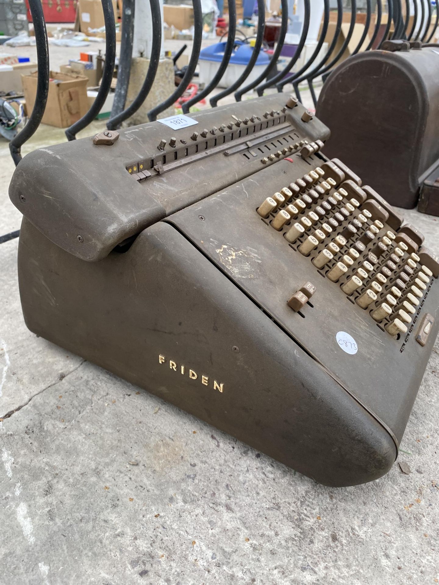 A VINTAGE FRIDEN BULMERS CALCULATOR - Image 3 of 3