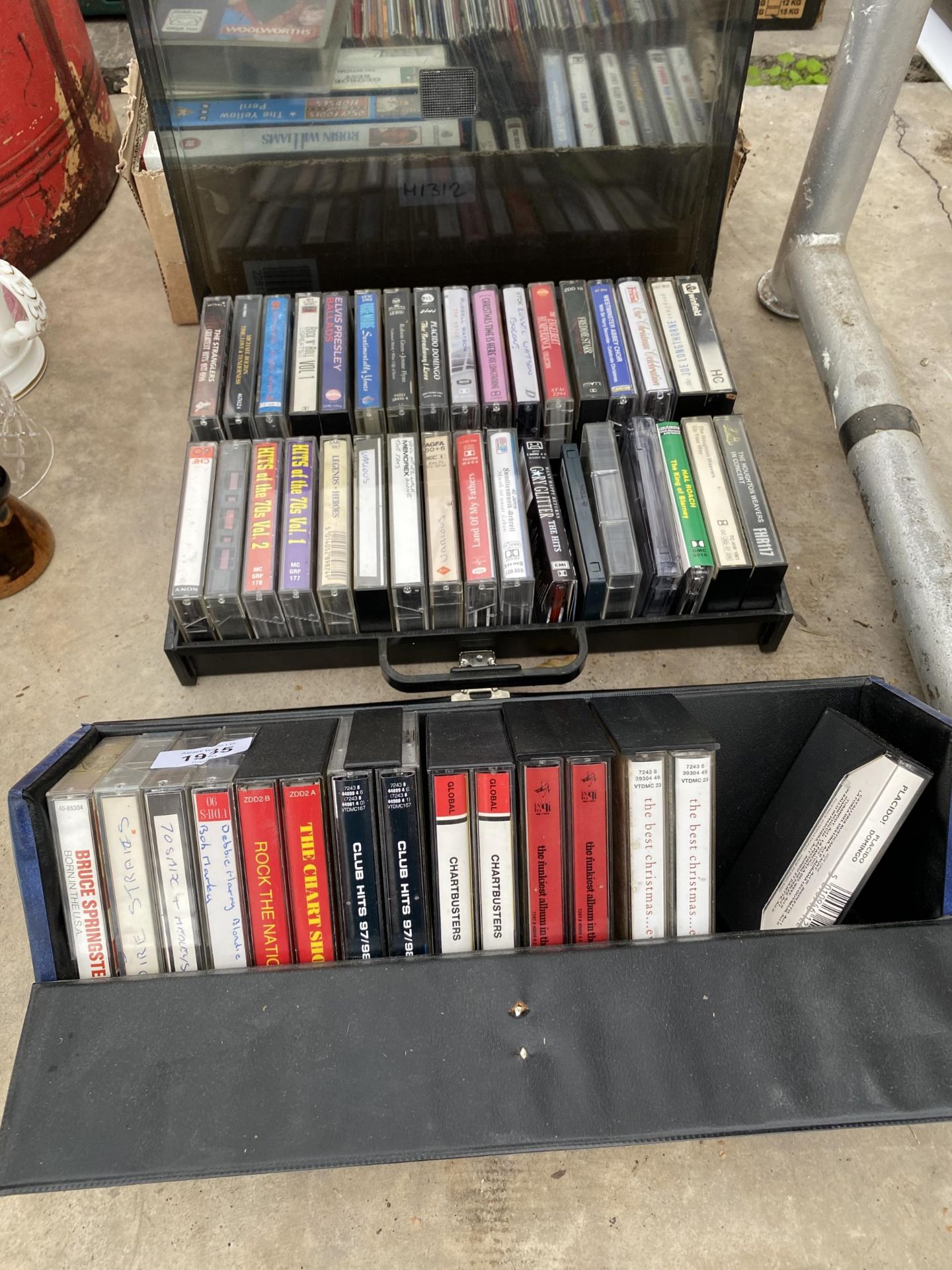 AN ASSORTMENT OF CASSETTES, CDS AND VHS VIDEOS - Image 2 of 3