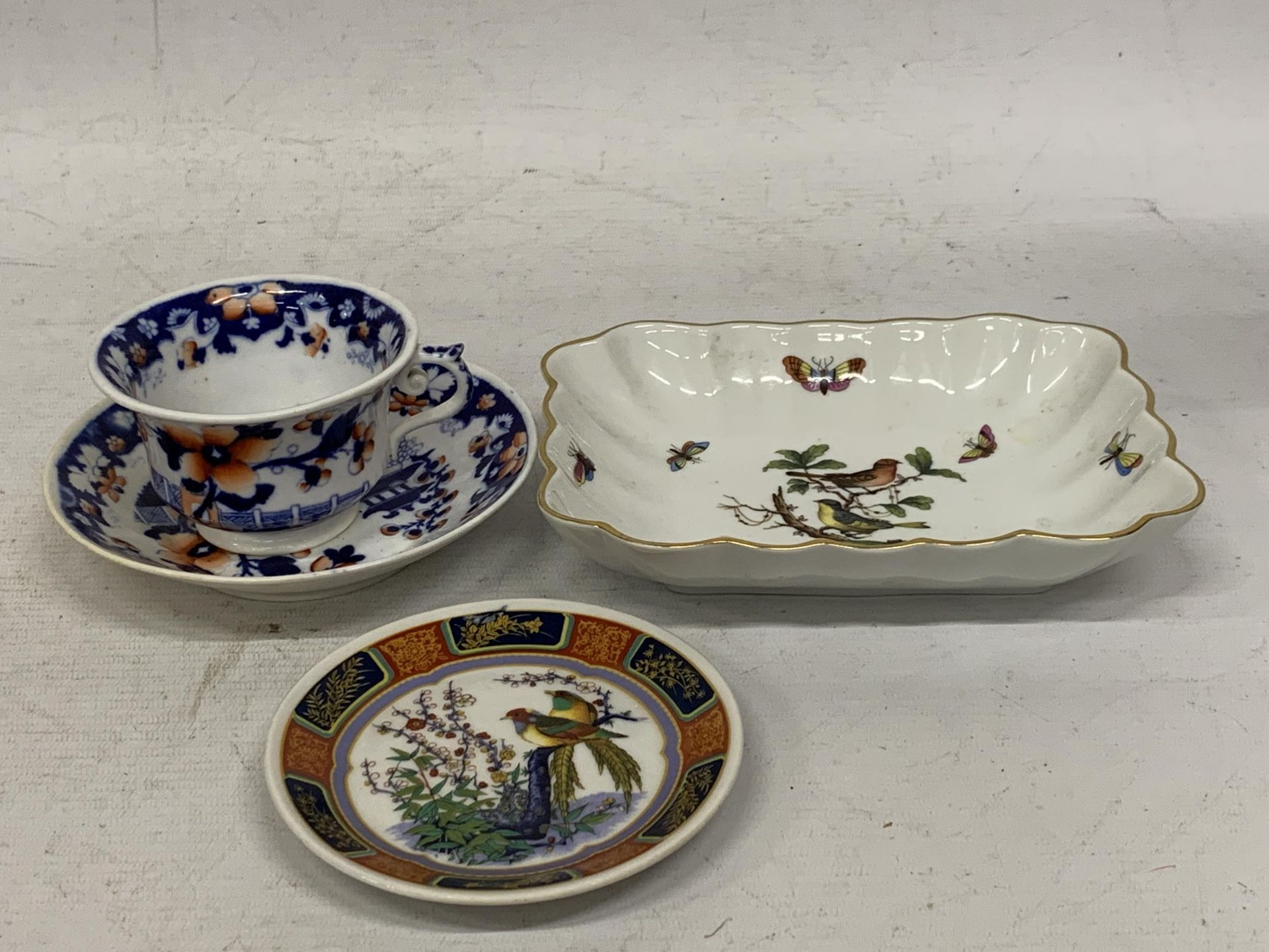 THREE ITEMS - A MODERN JAPANESE DISH, H&S IRONSTONE CUP AND SAUCER AND A HEREND PORCELAIN DISH