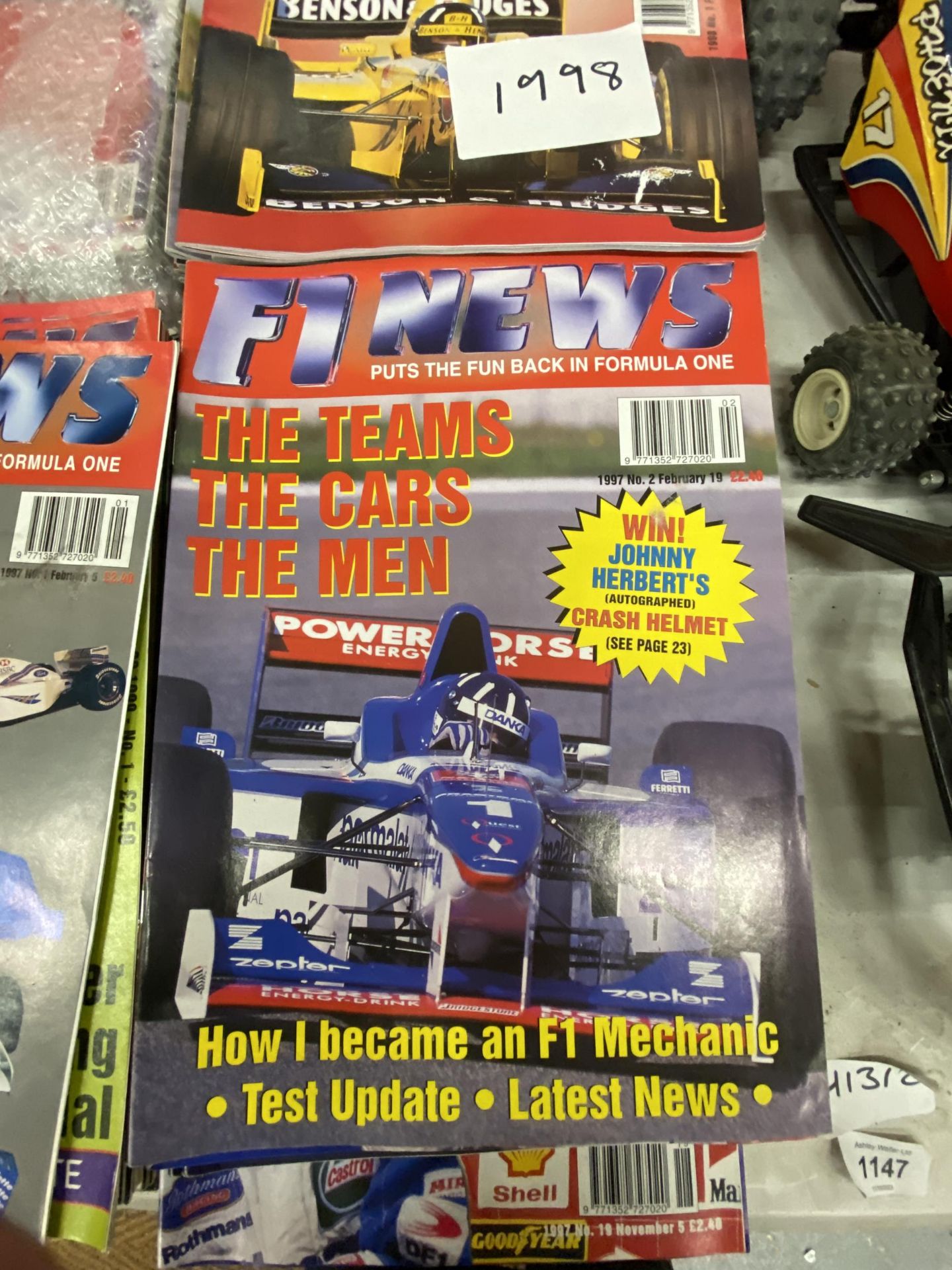 A COLLECTION OF 1990'S F1 NEWS MAGAZINES - Image 2 of 6