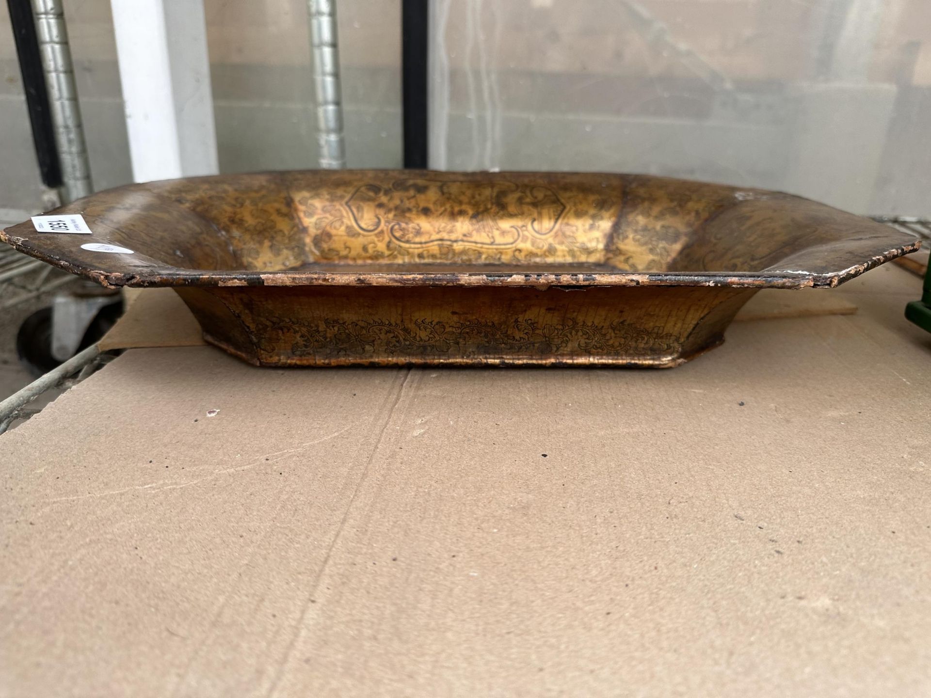 A VINTAGE DECORATIVE LACQURED BOWL - Bild 2 aus 2