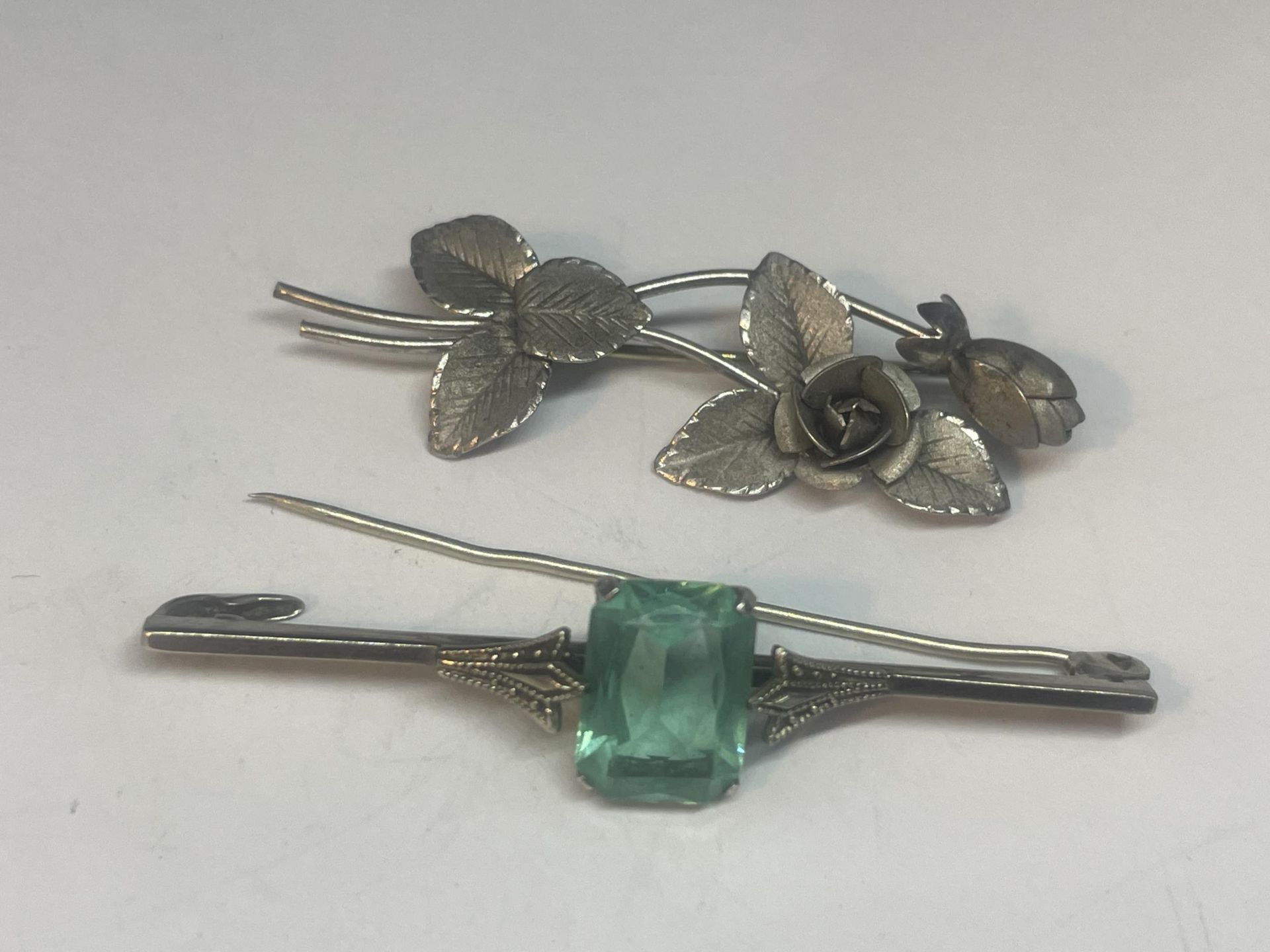 THREE SILVER BROOCHES - Image 2 of 3