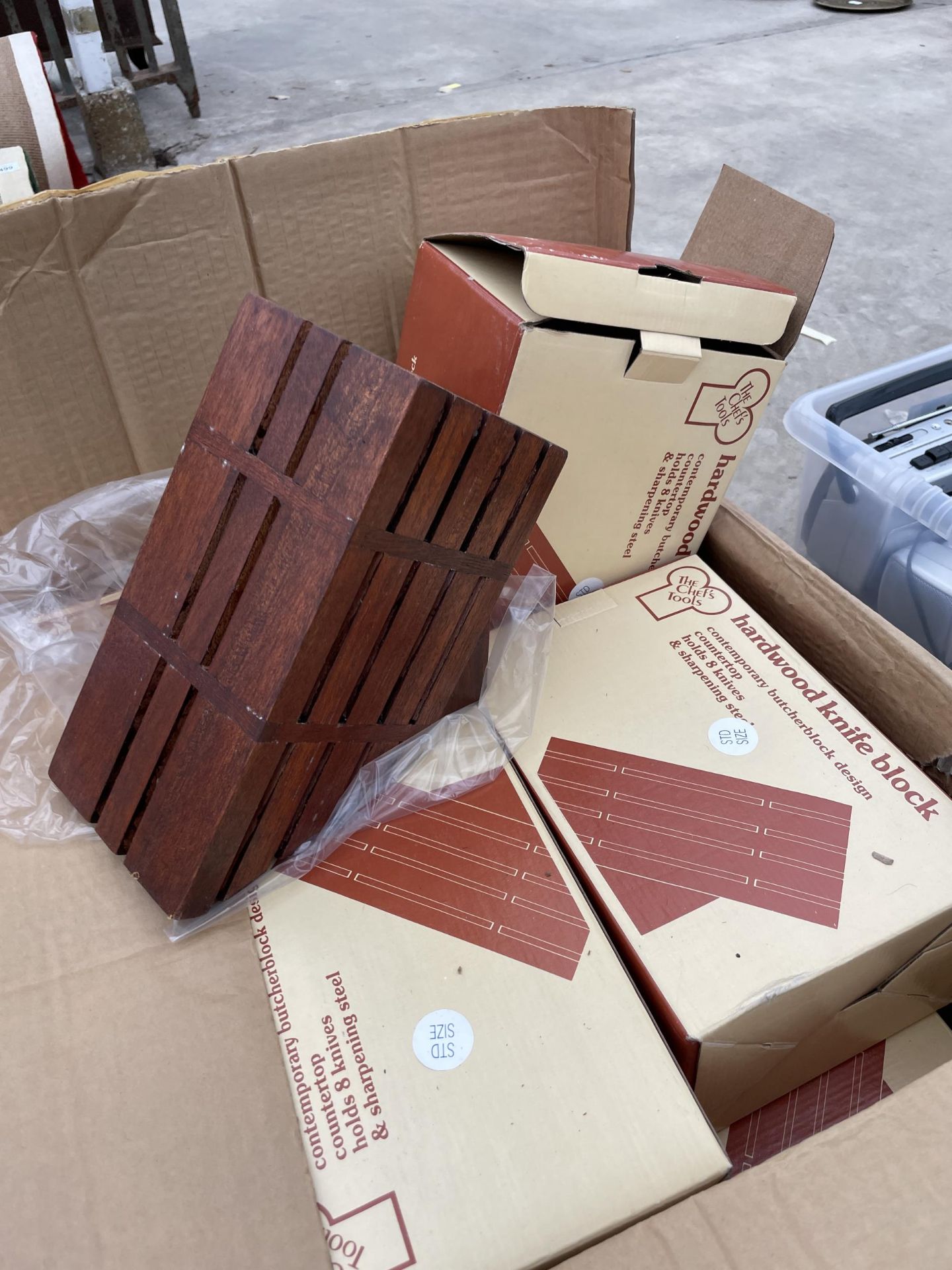 A LARGE QUANTITY OF WOODEN KNIFE BLOCKS - Image 2 of 3