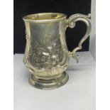 A HALLMARKED LONDON SILVER DECORATIVE TANKARD GROSS WEIGHT 263.9 GRAMS