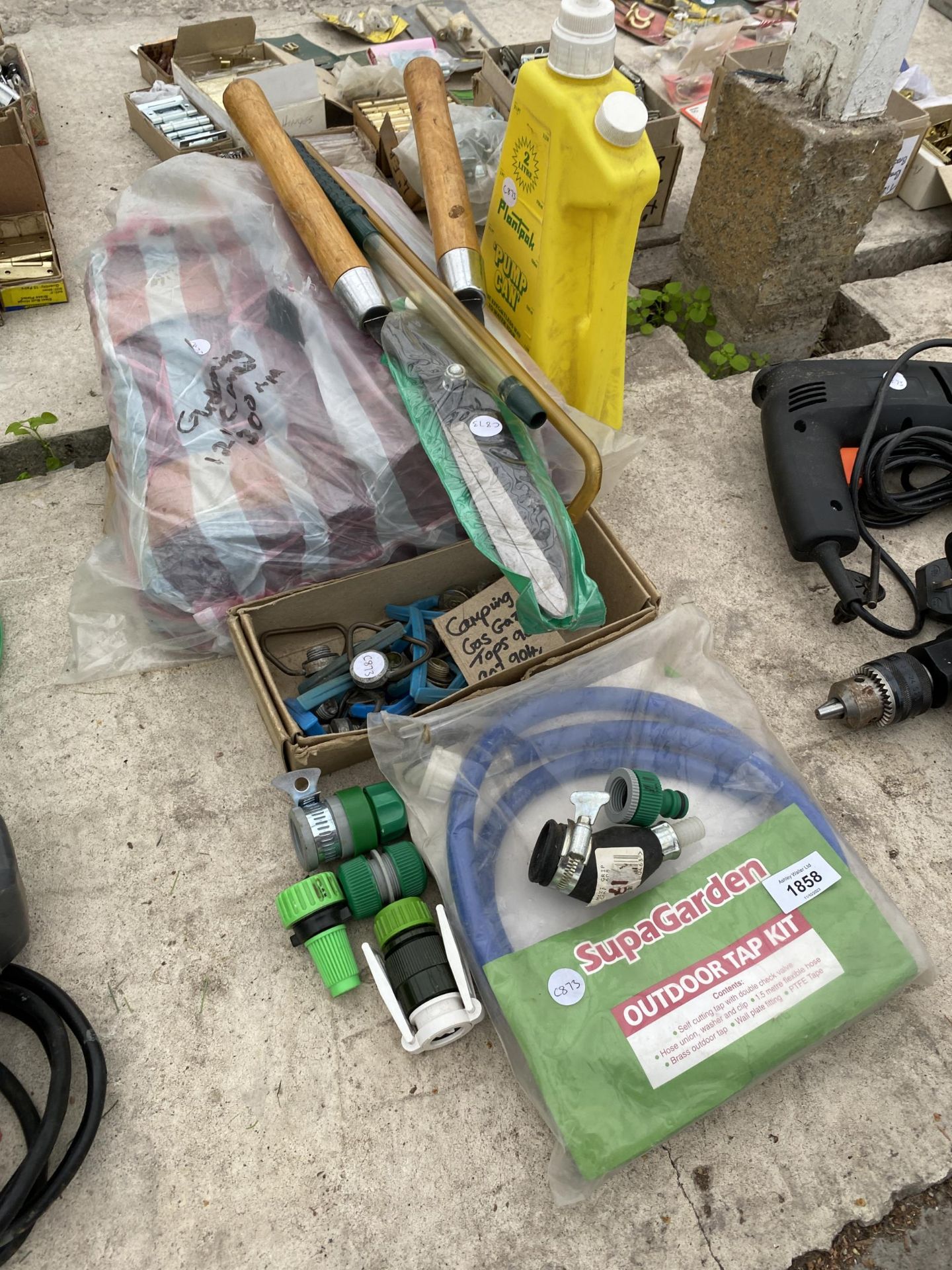 AN ASSORTMENT OF HARDWARE TO INCLUDE HOSE PIPE FITTINGS AND OUTDOOR TAP KIT ETC