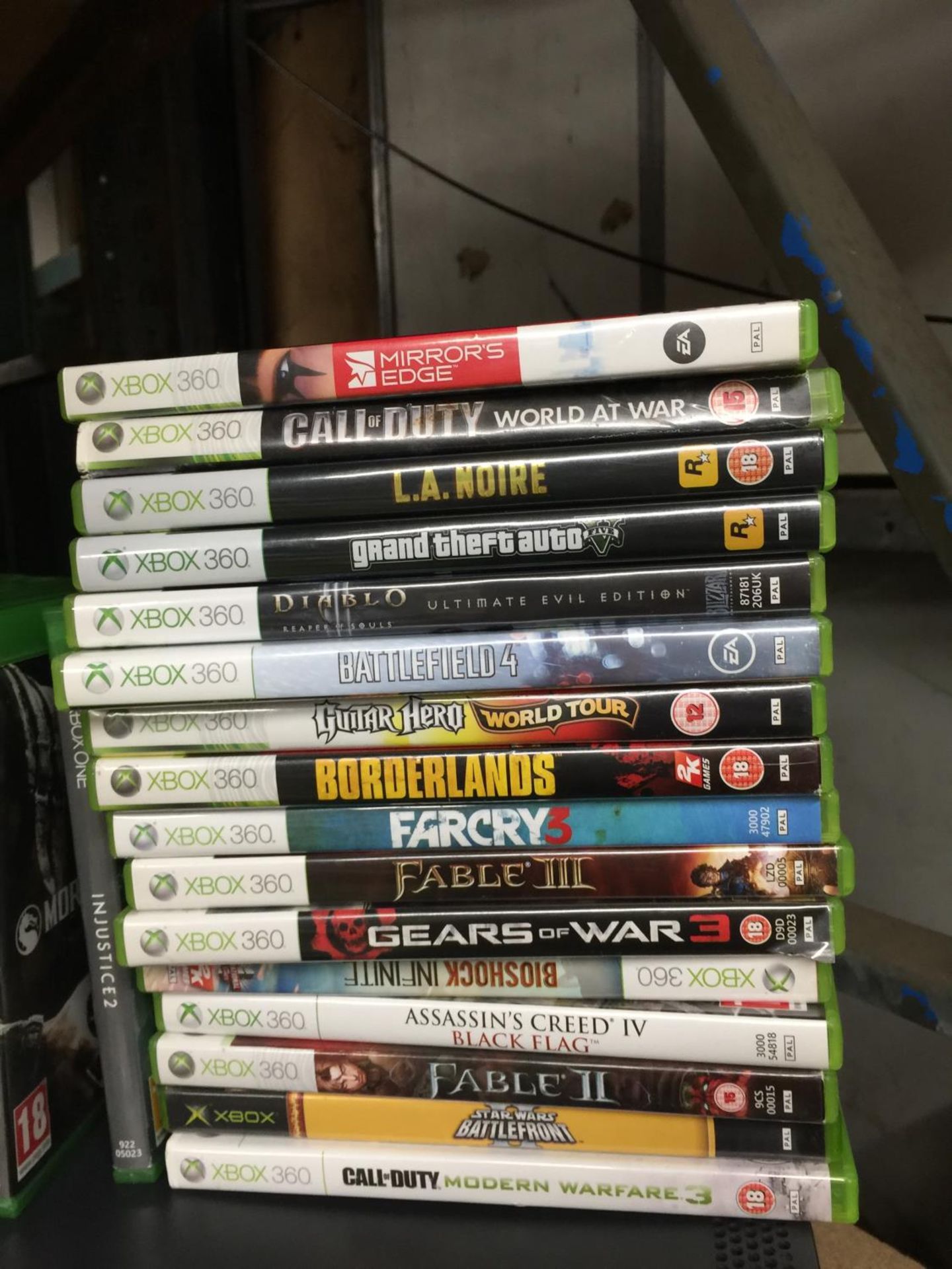 AN XBOX 360 WITH A QUANTITY OF GAMES TO INCLUDE, HALO WARS, MODERN WARFARE, FABLE II, CALL OF - Image 2 of 2