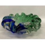 AN ITALIAN BLUE AND GREEN ART GLASS BOWL, POSSIBLY MURANO
