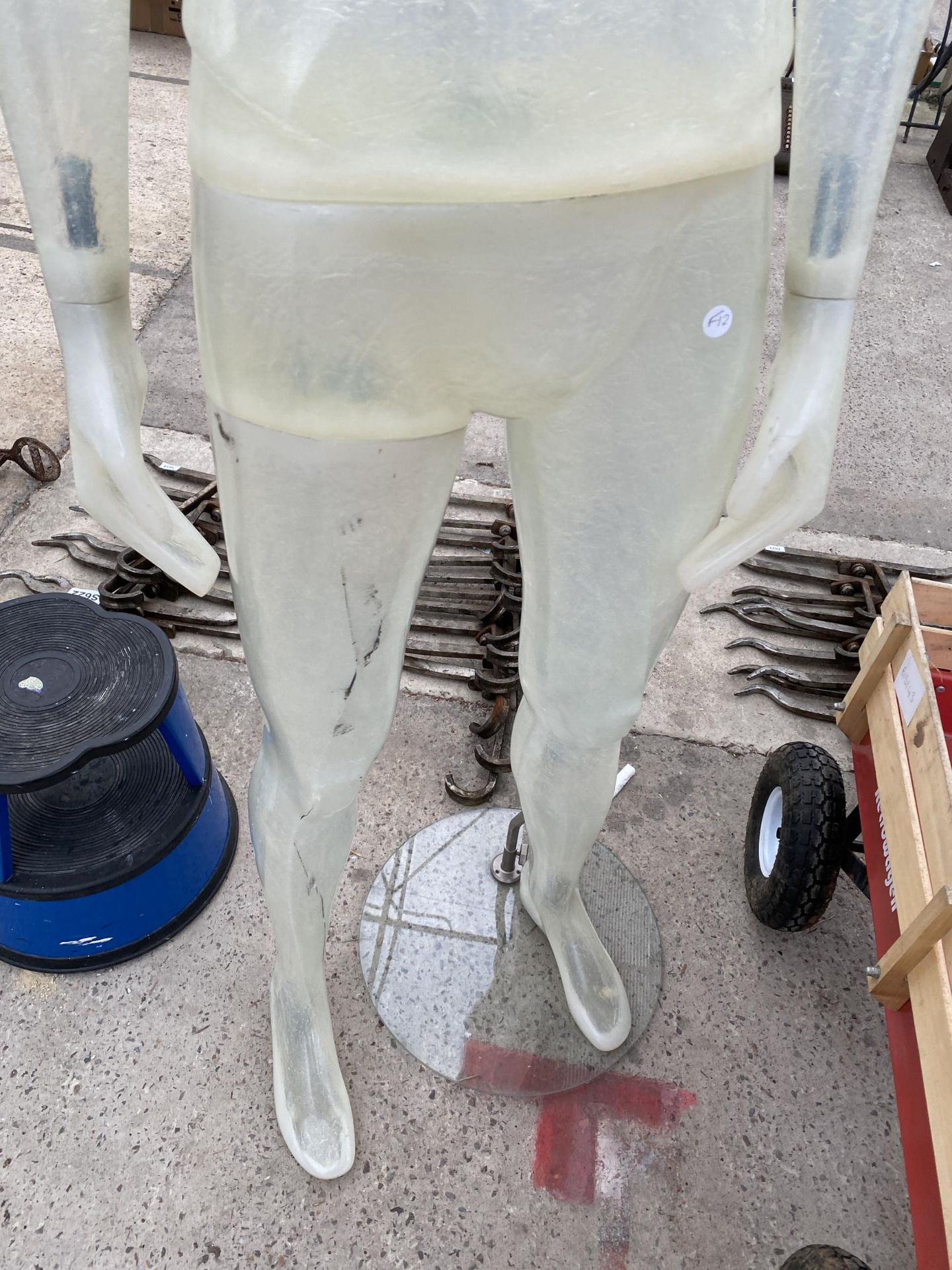 A FIBREGLASS MALE MANEQUIN ON A GLASS STAND - Image 3 of 3