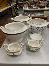 SIX PIECES OF SPODE TO INCLUDE THREE SERVING DISHES, A SOUP COUPE AND TWO SUGAR BOWLS