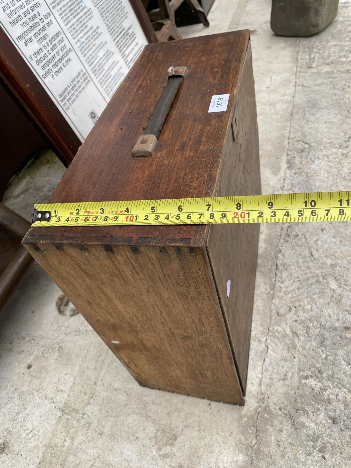 A VINTAGE SIX DRAWER WOODEN ENGINEERS CHEST - Image 4 of 6