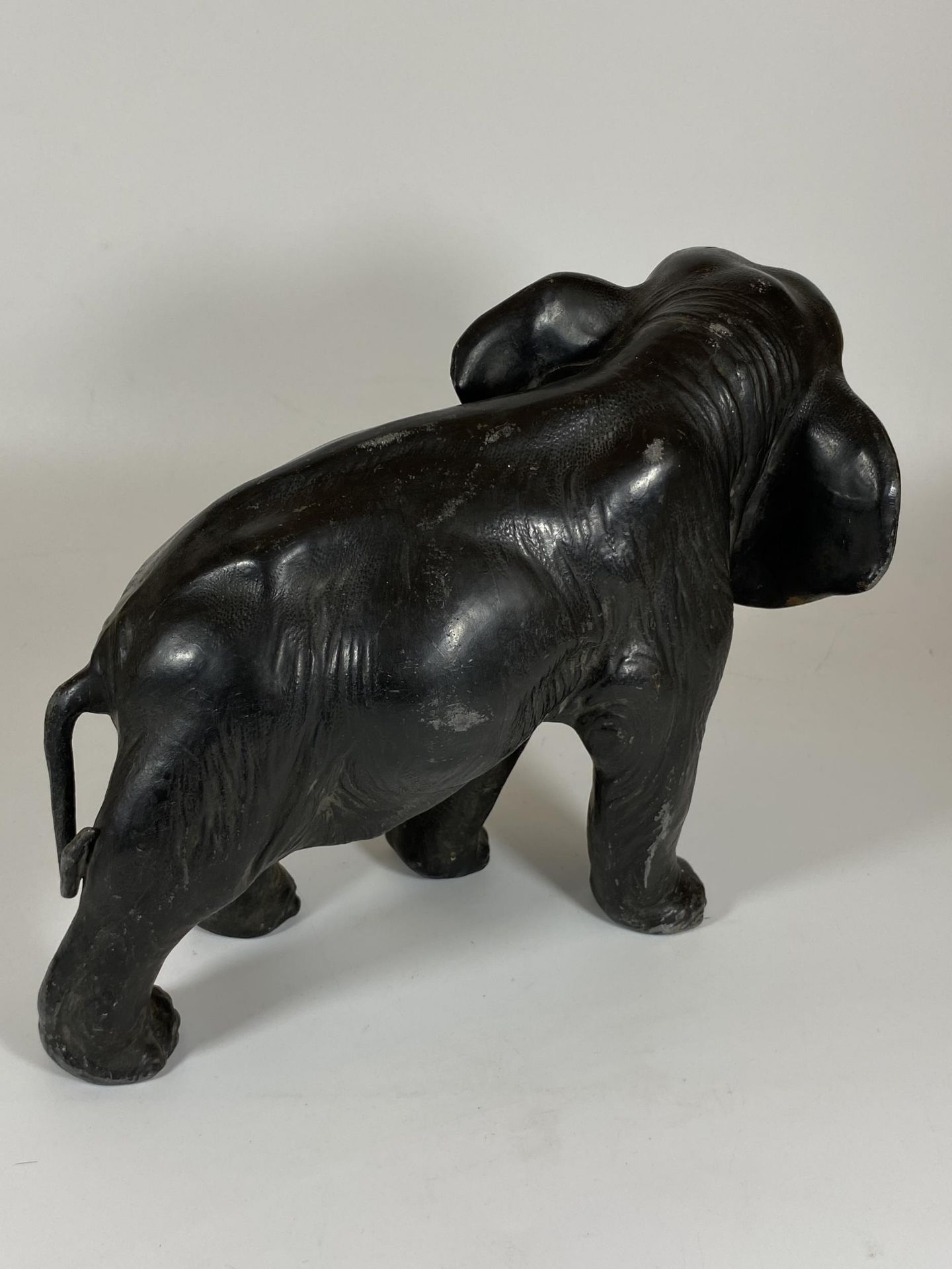 A JAPANESE MEIJI PERIOD (1868-1912) SPELTER MODEL OF AN ELEPHANT, HEIGHT 21CM - Image 5 of 7