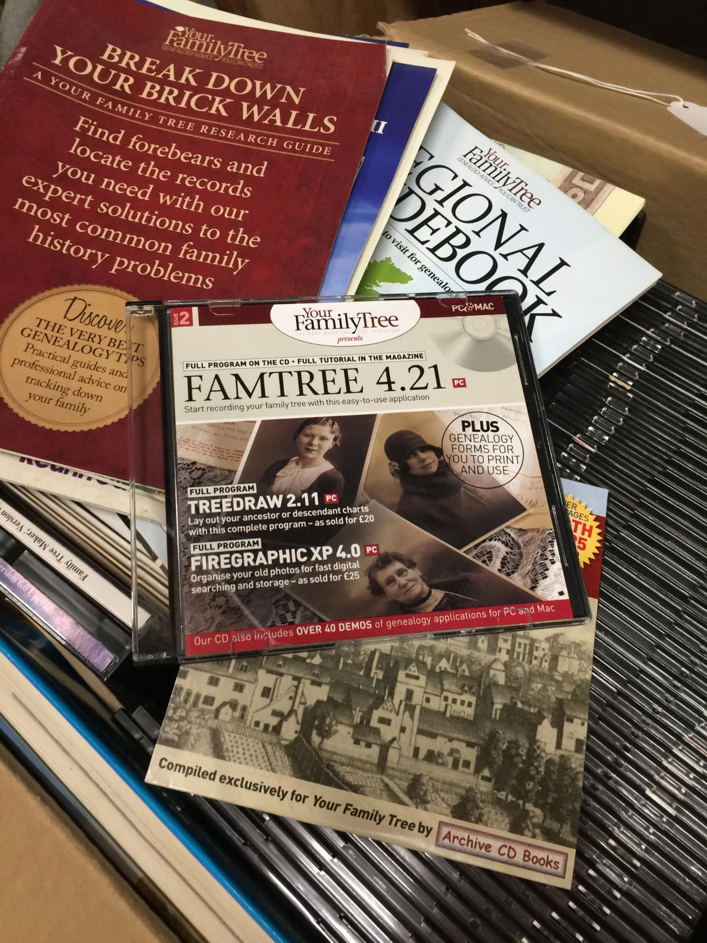 A BOX OF YOUR FAMILY TREE MAGAZINES AND CD DISCS - Image 3 of 3