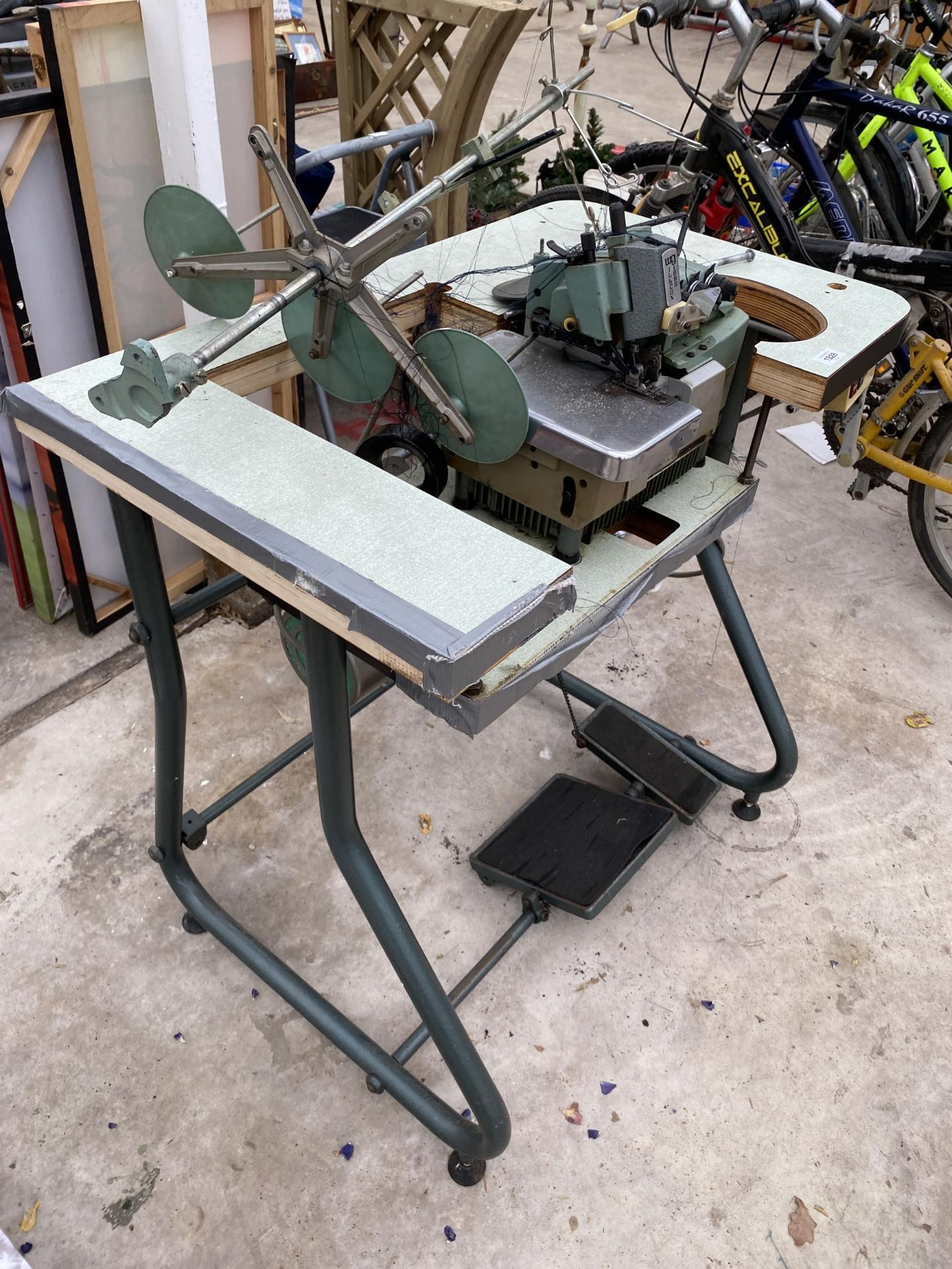 A WILLCOX AND GIBBS INDUSTRIAL SEWING MACHINE WITH TREADLE BASE - Image 2 of 6