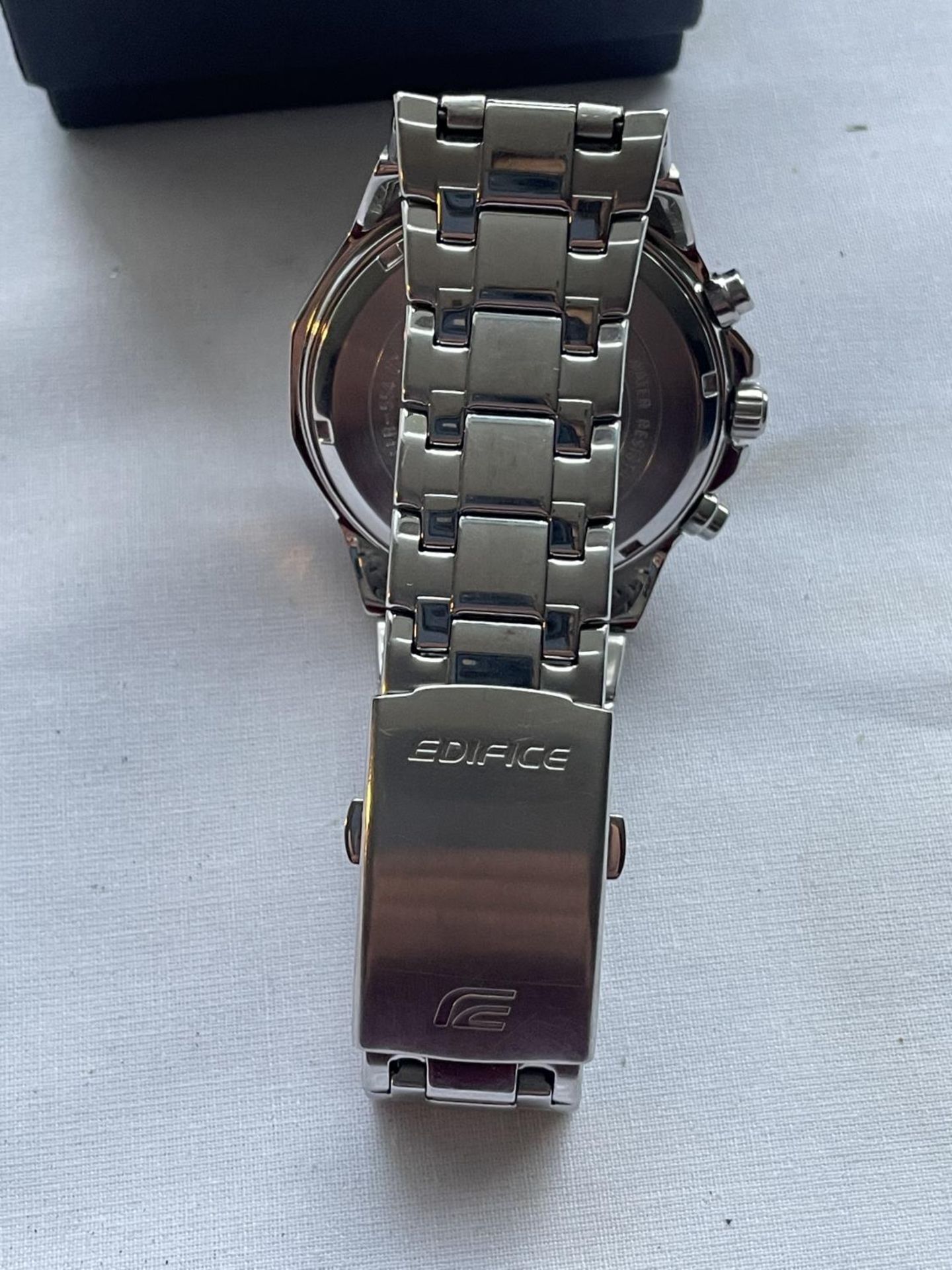 AN AS NEW AND BOXED CASIO EDIFICE WRIST WATCH SEEN WORKING BUT NO WARRANTY - Image 3 of 4
