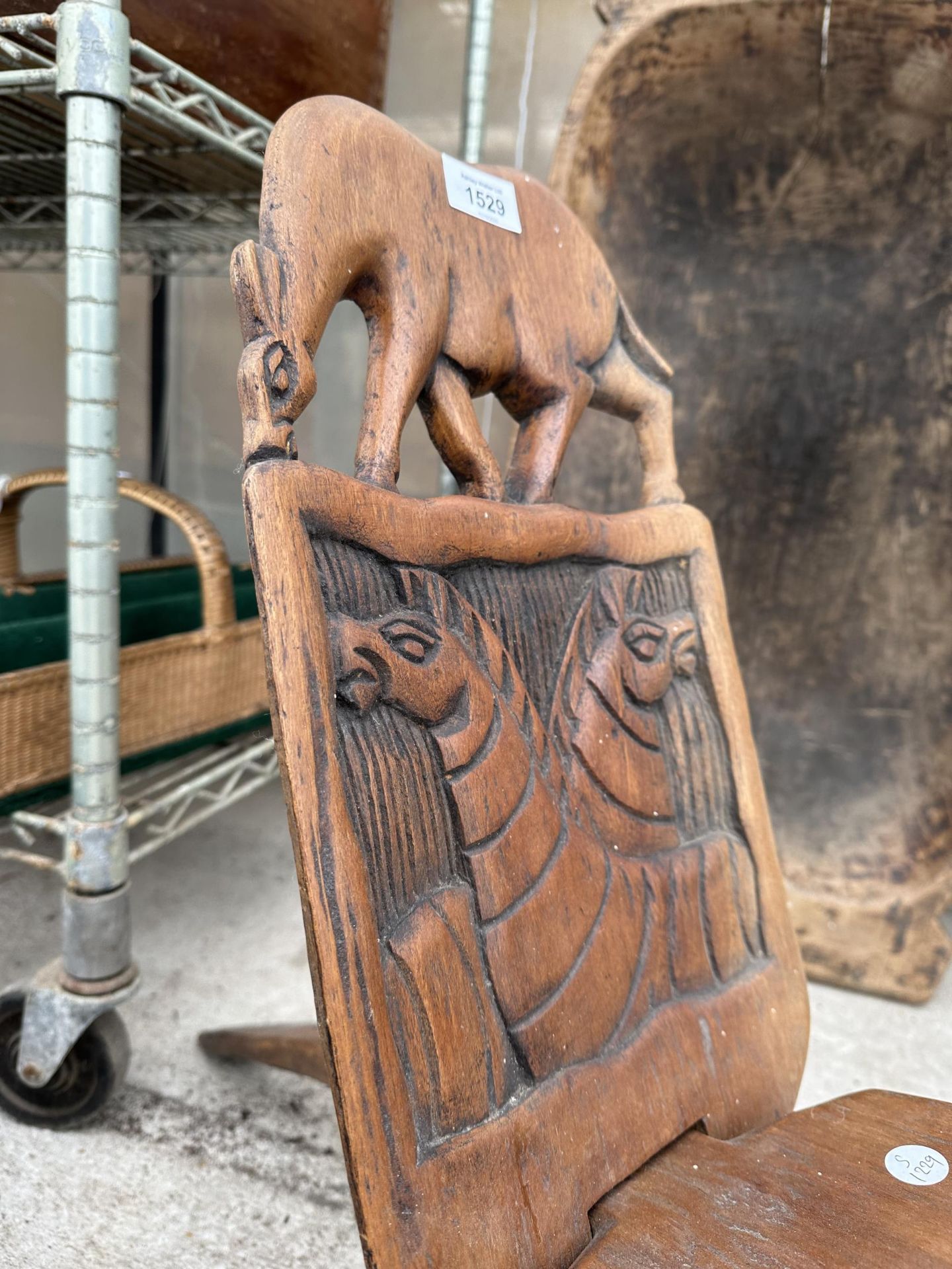 A SMALL TRIBAL CARVED FOLDING WOODEN SPINNING SEAT - Image 3 of 3