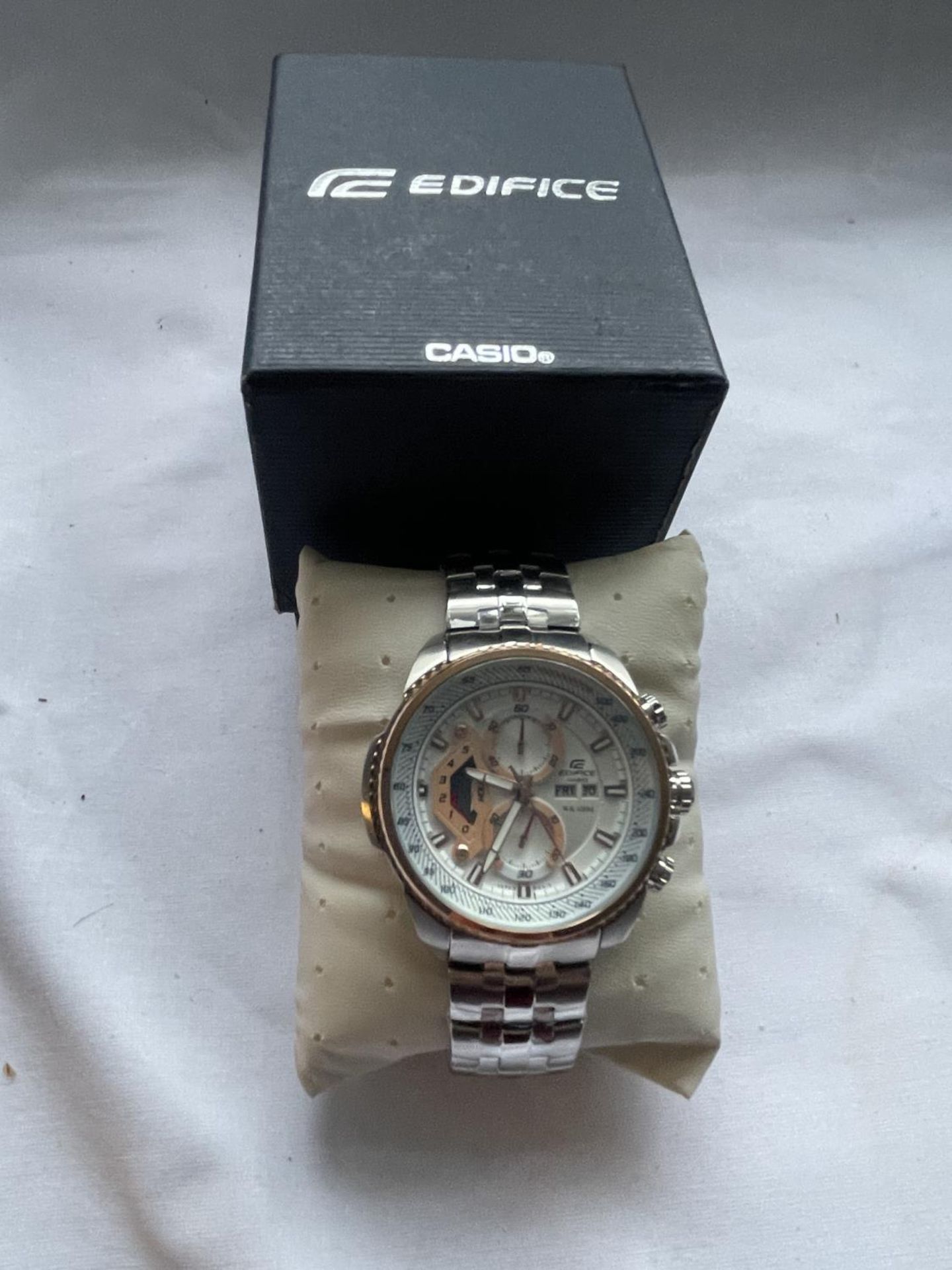 AN AS NEW AND BOXED CASIO EDIFICE WRIST WATCH SEEN WORKING BUT NO WARRANTY