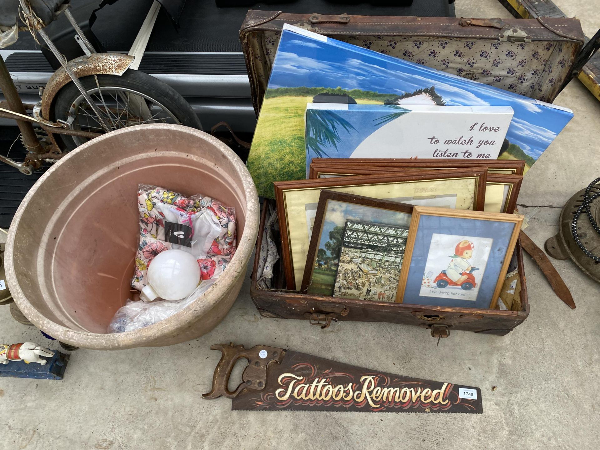 AN ASSORTMENT OF ITEMS TO INCLUDE PRINTS AND PICTURES AND A BARGE WARE SAW ETC